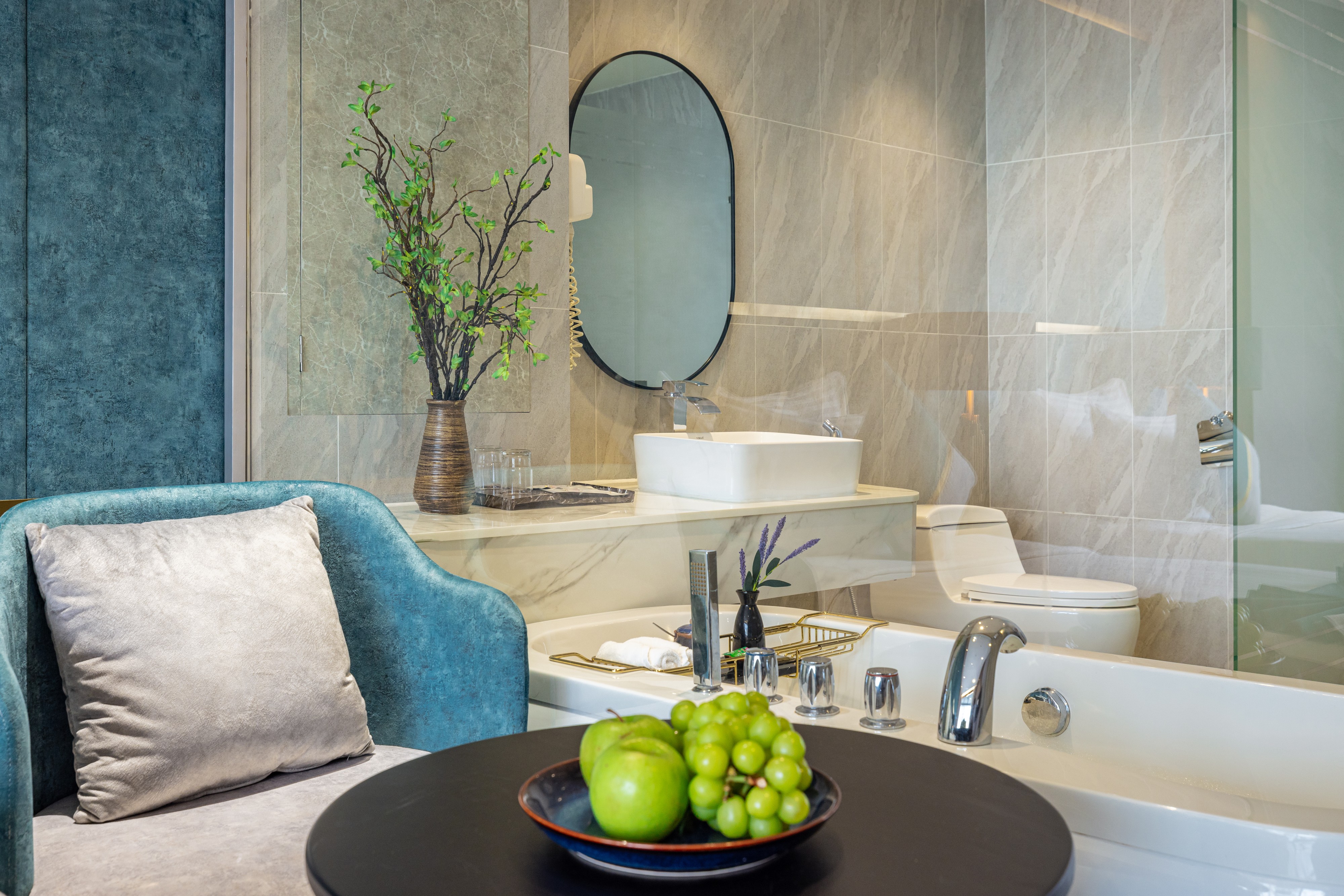 Twin Deluxe Partial Ocean View