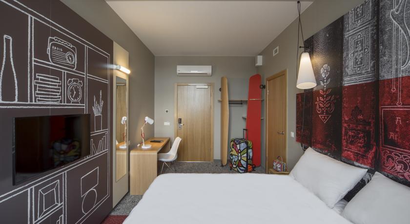 Double or Twin Standard