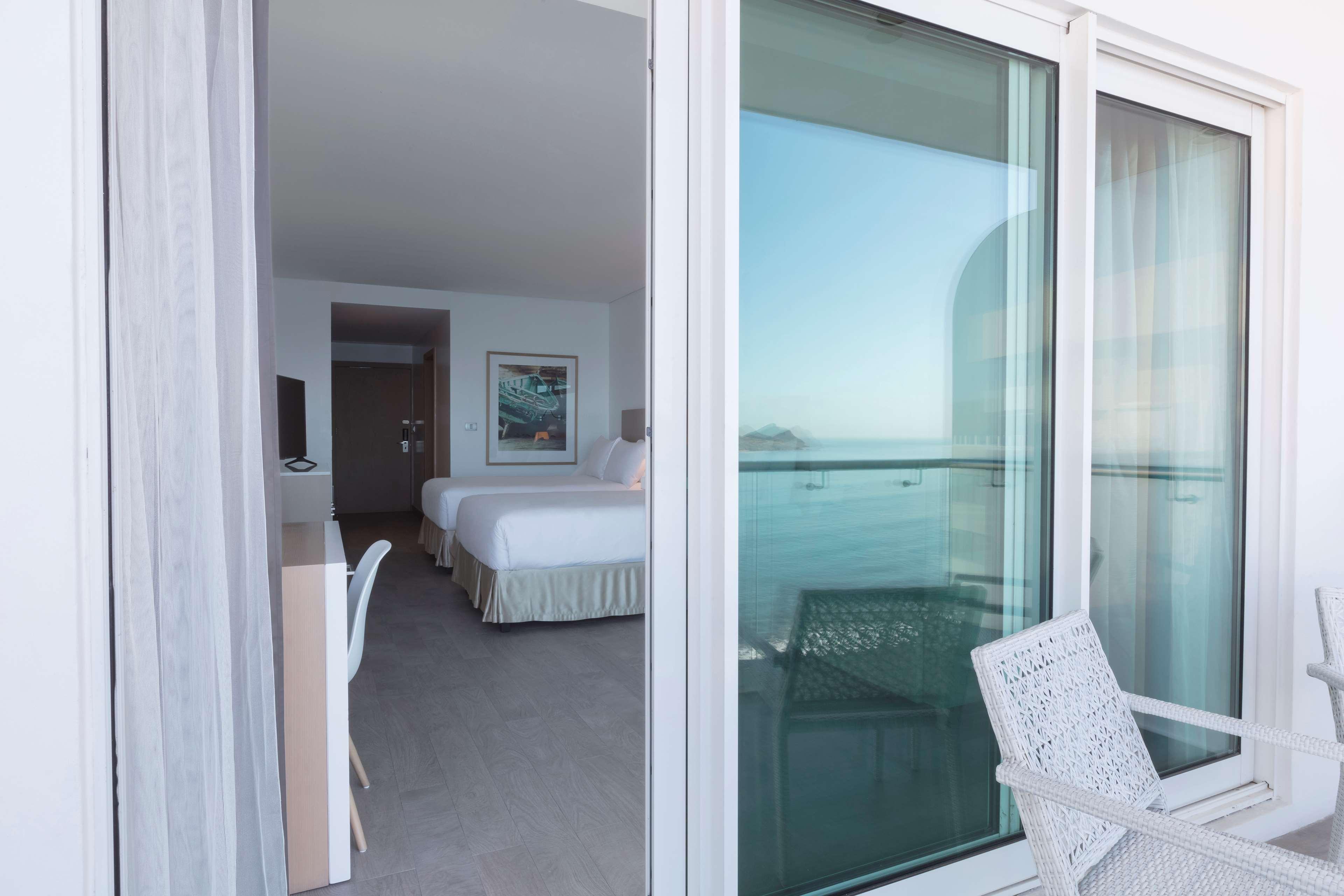 Junior Suite Ocean View with Balcony