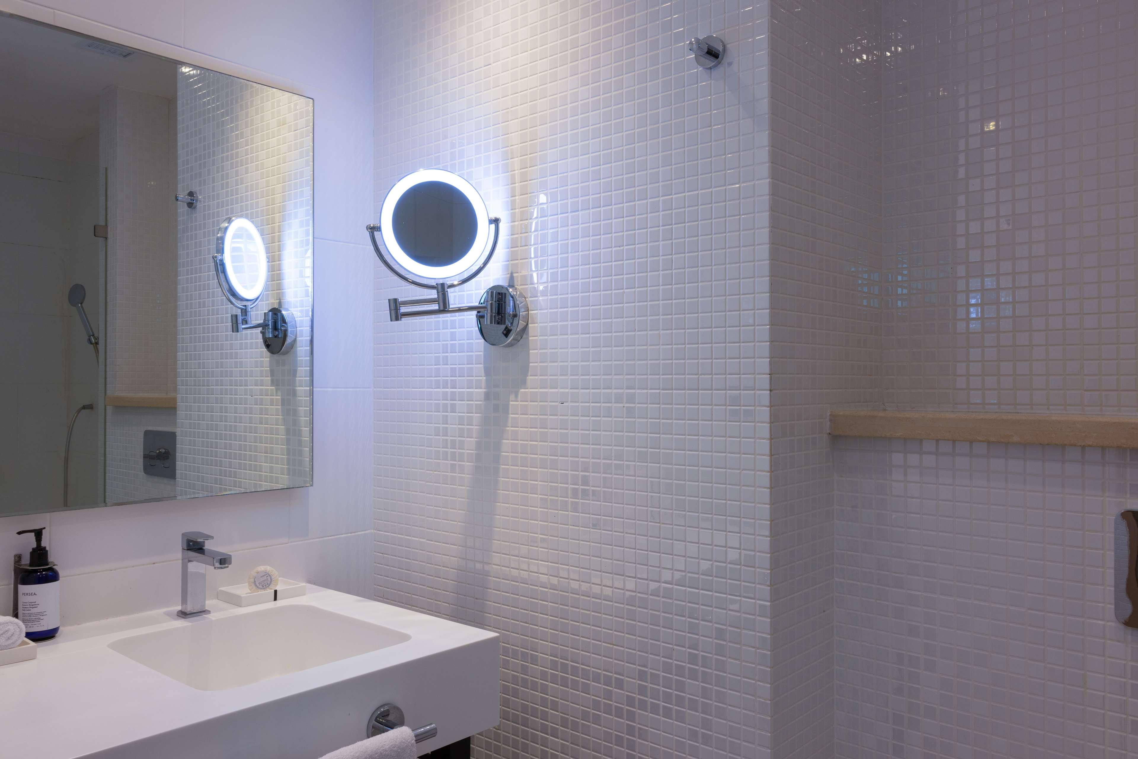 Junior Suite City View Two Double Beds