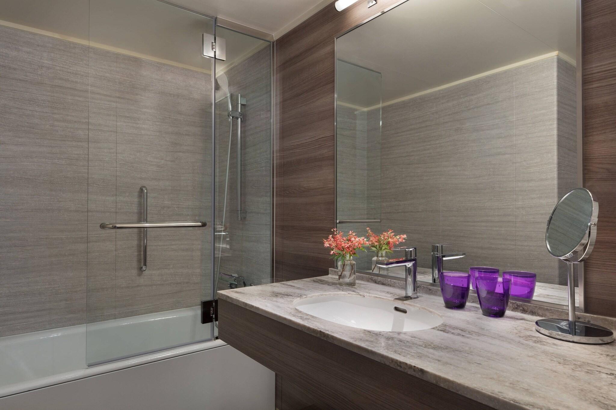 Twin Superior City View