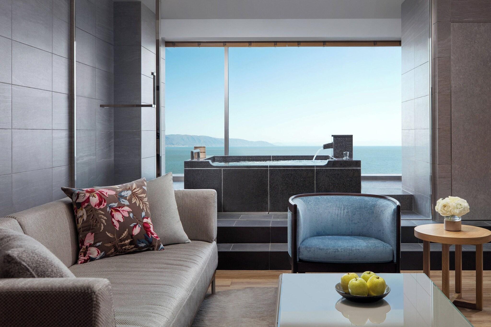 Junior Suite Lake View