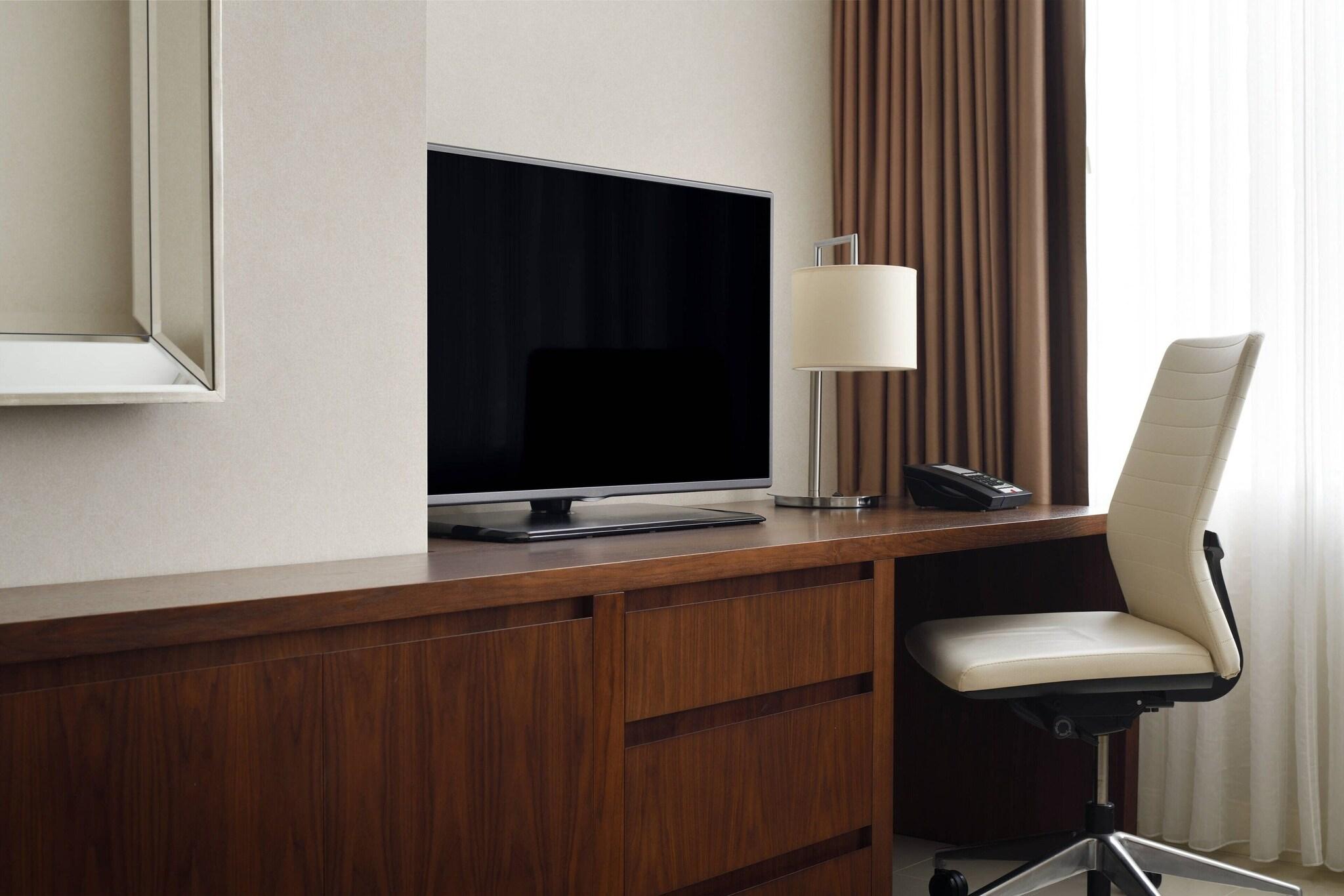 Junior Suite King Bed Smoking