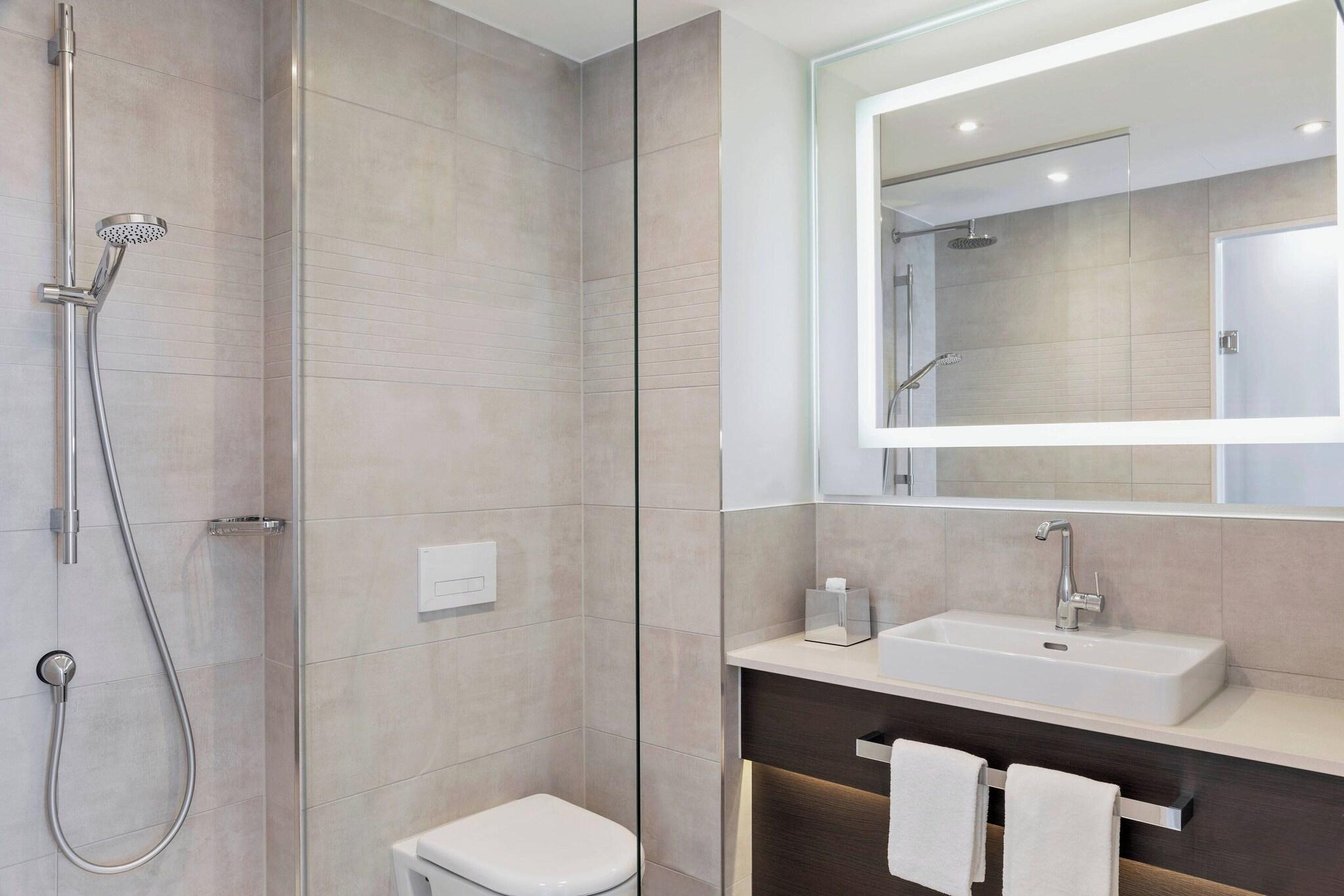 Junior Suite King Size Bed