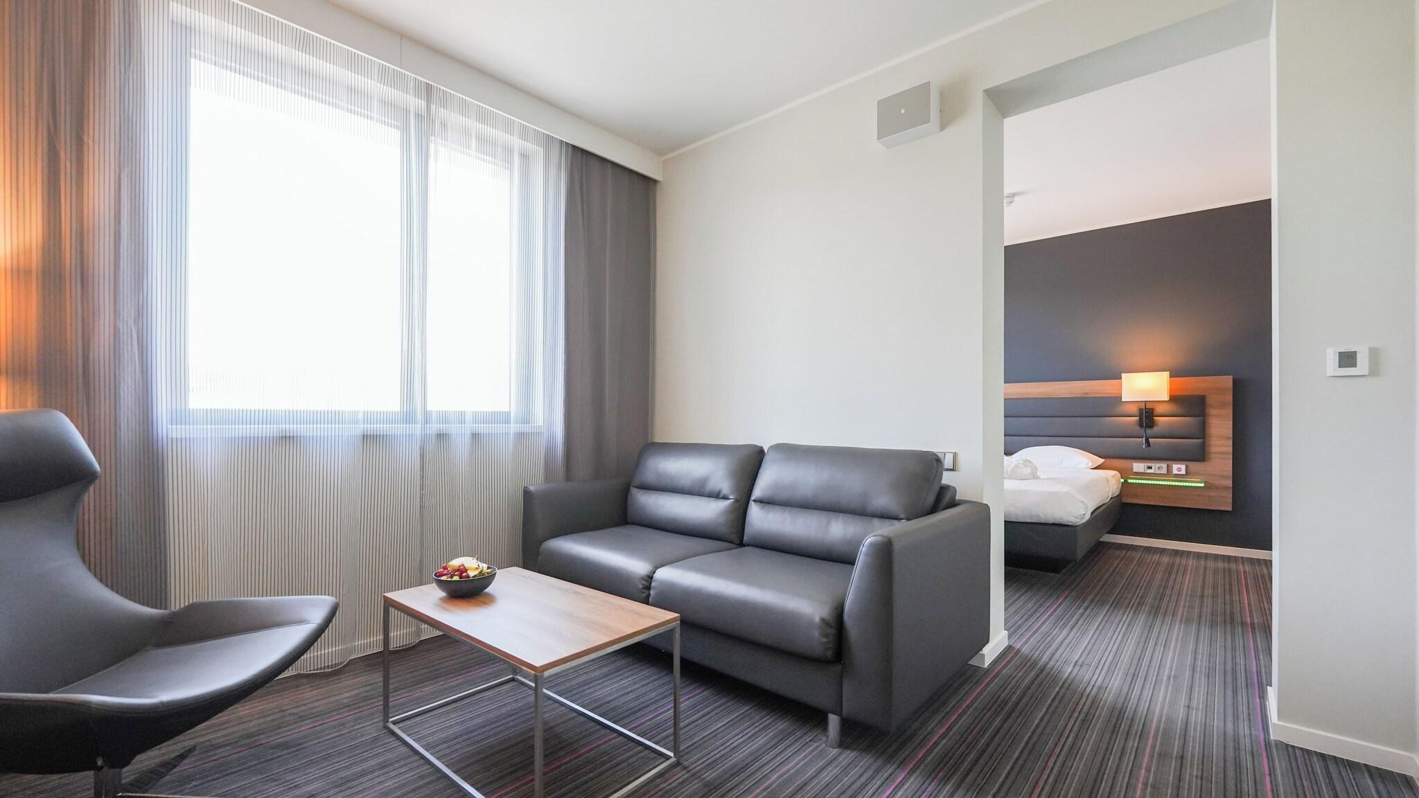 Double Queen Size Bed