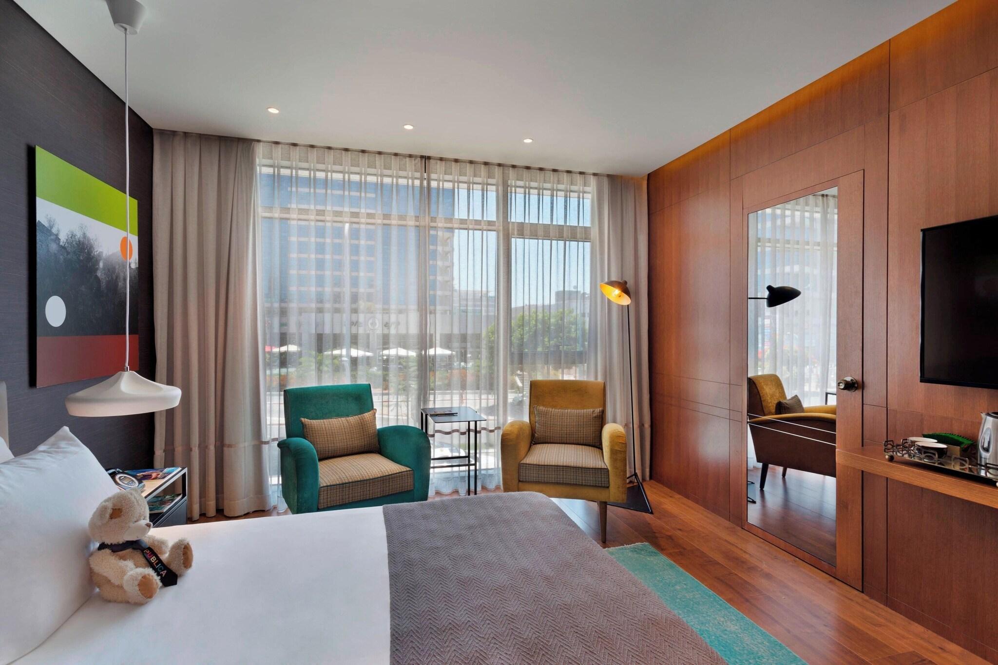 Double Queen Size Bed