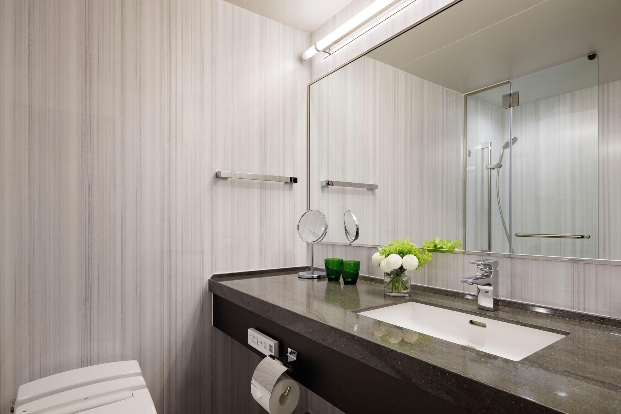 Twin Superior with Views