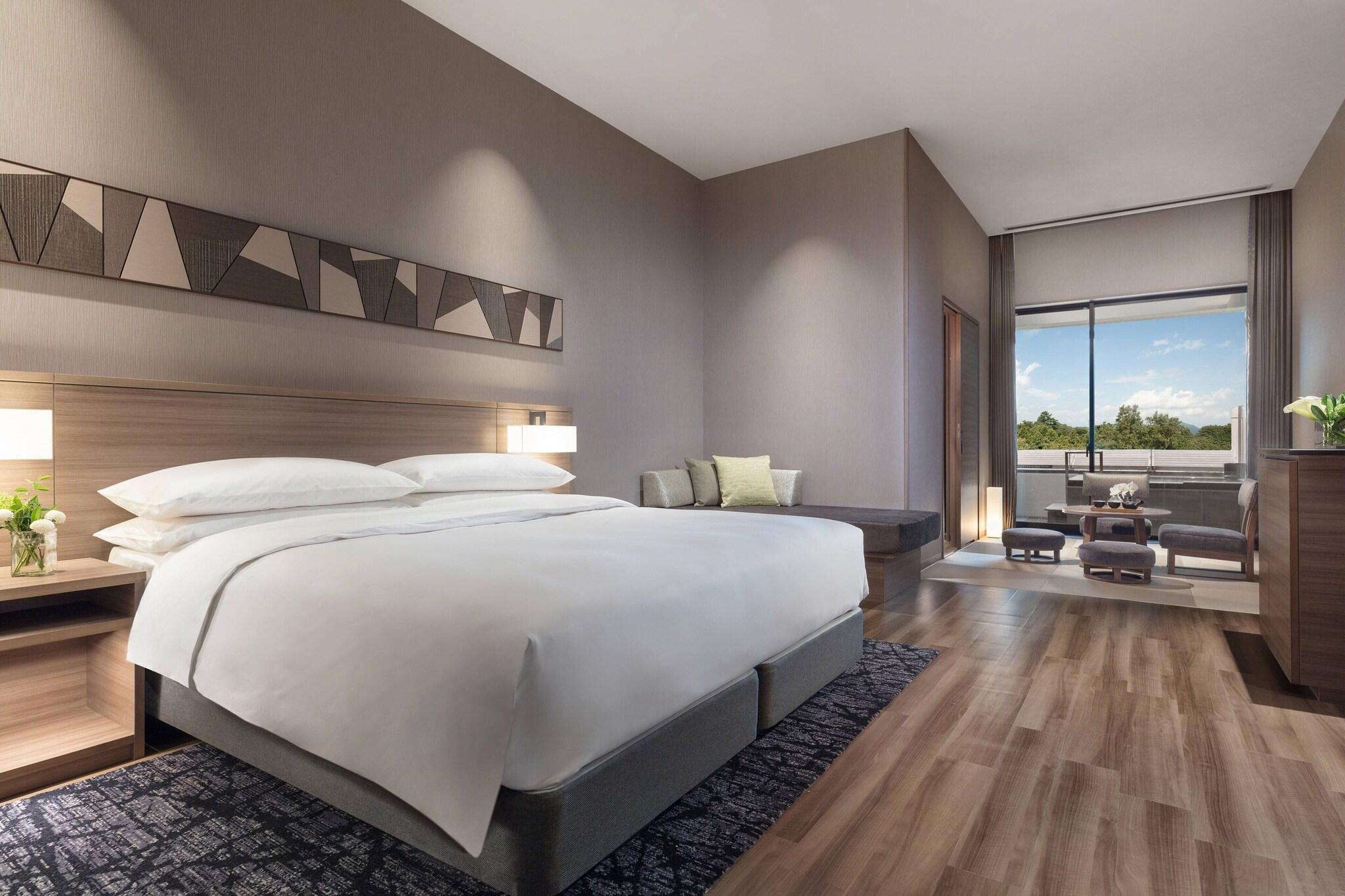 Double Premium with Views