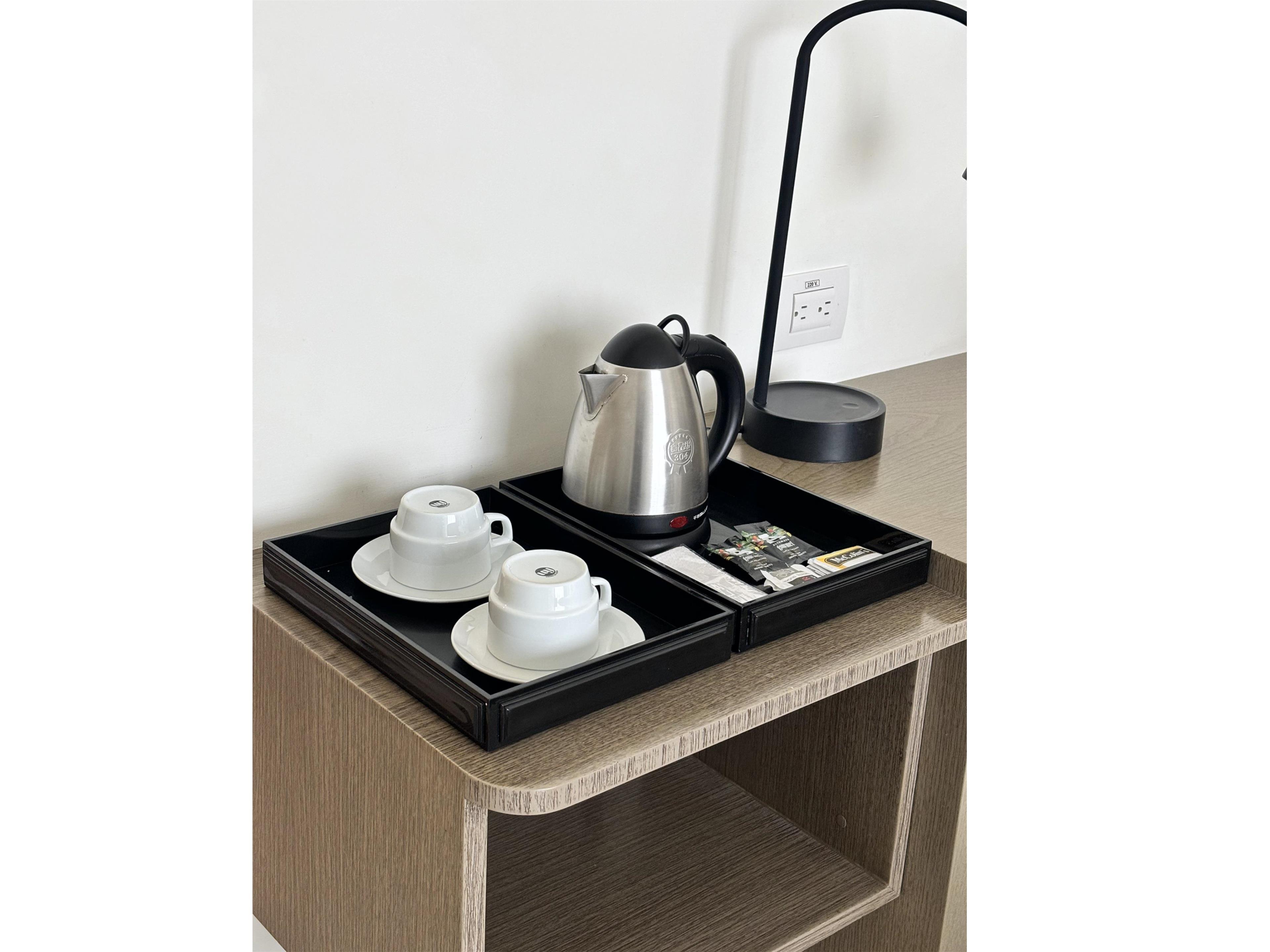 Junior Suite Queen Size Bed