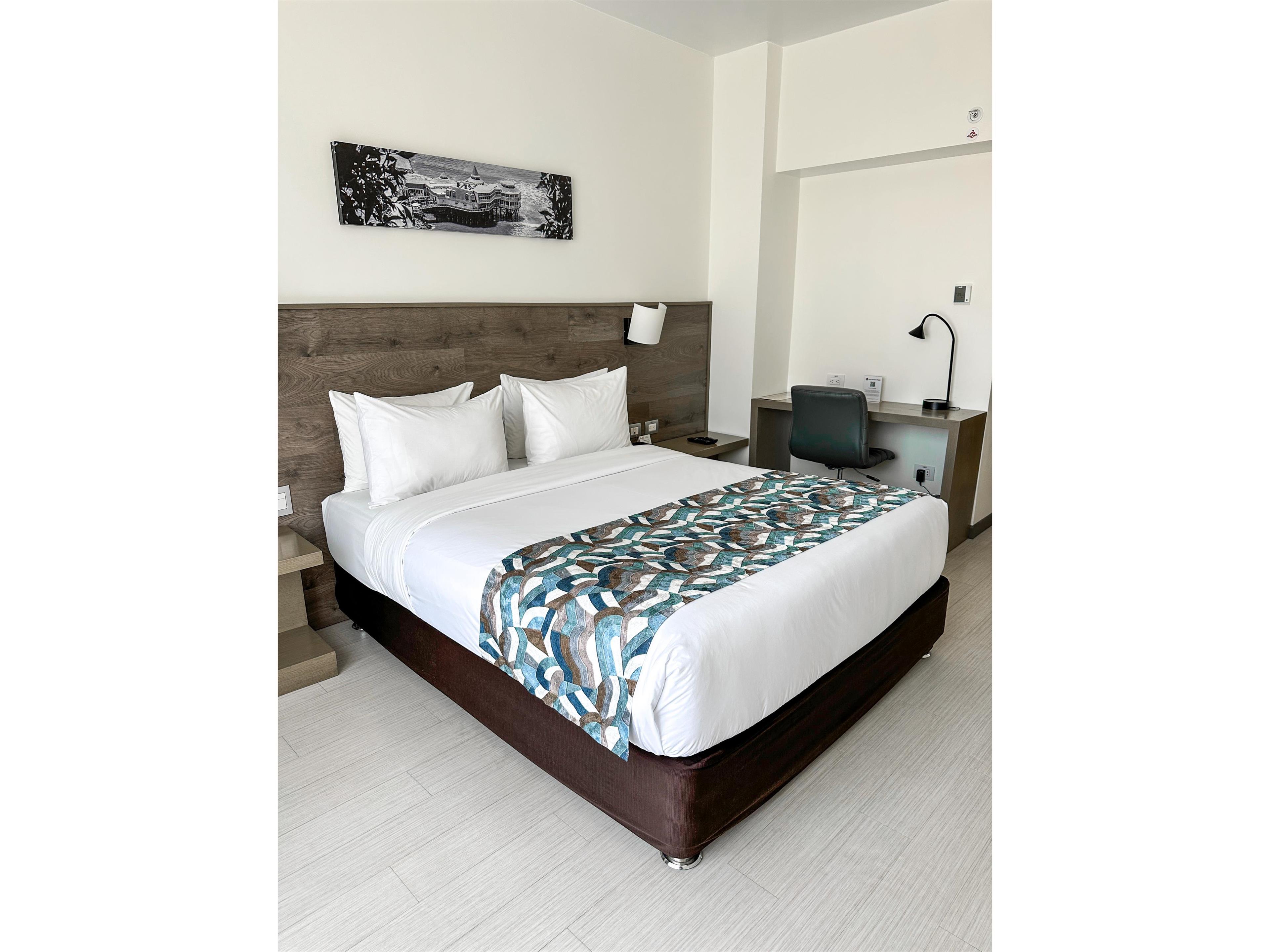 Double Superior Queen Bed