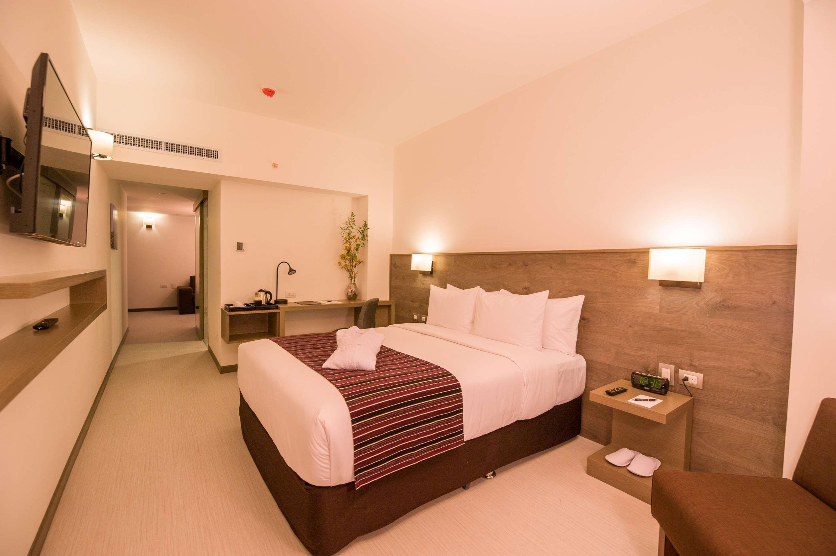 Double Superior King Bed