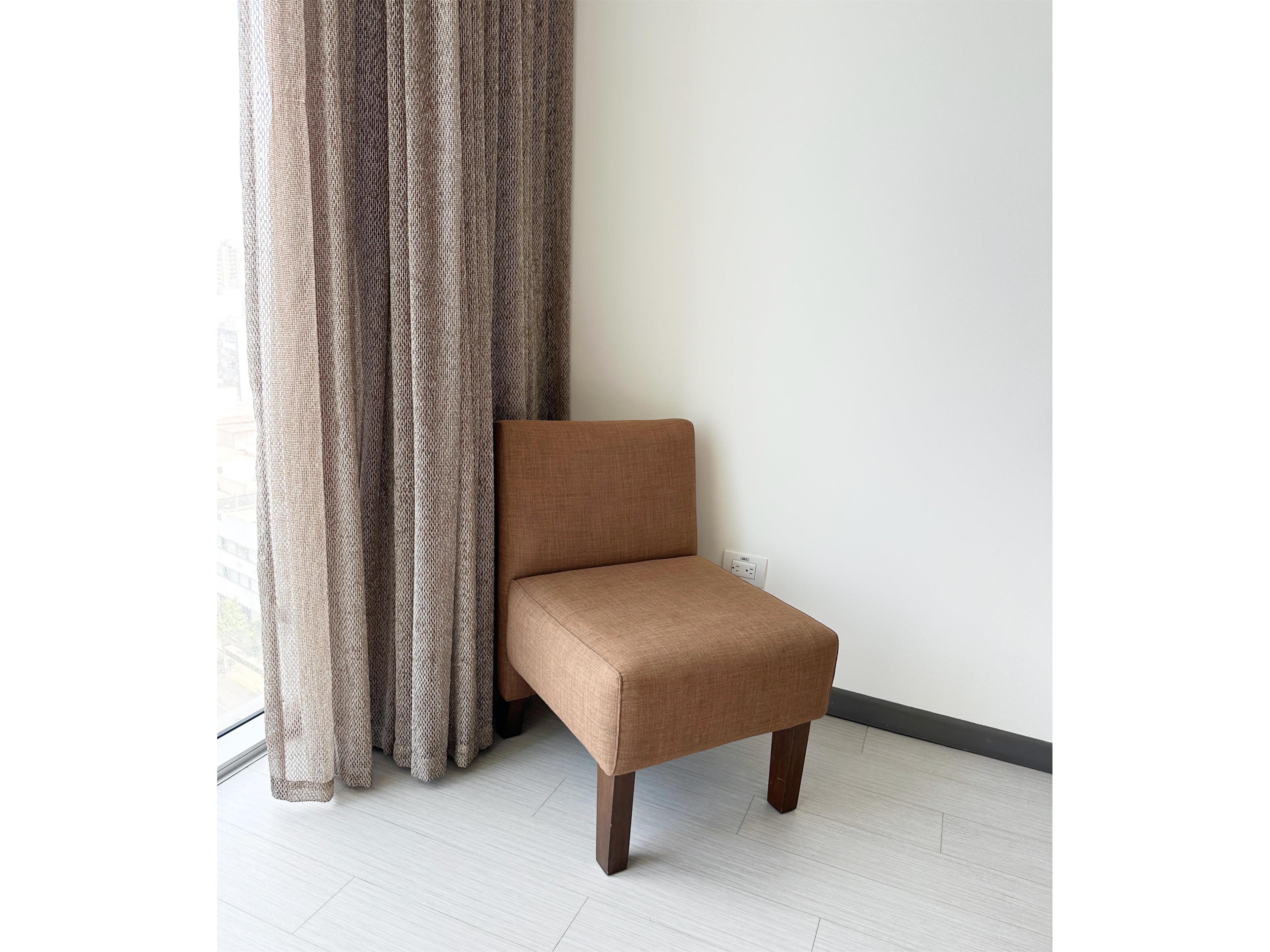 Suite Queen Size Bed