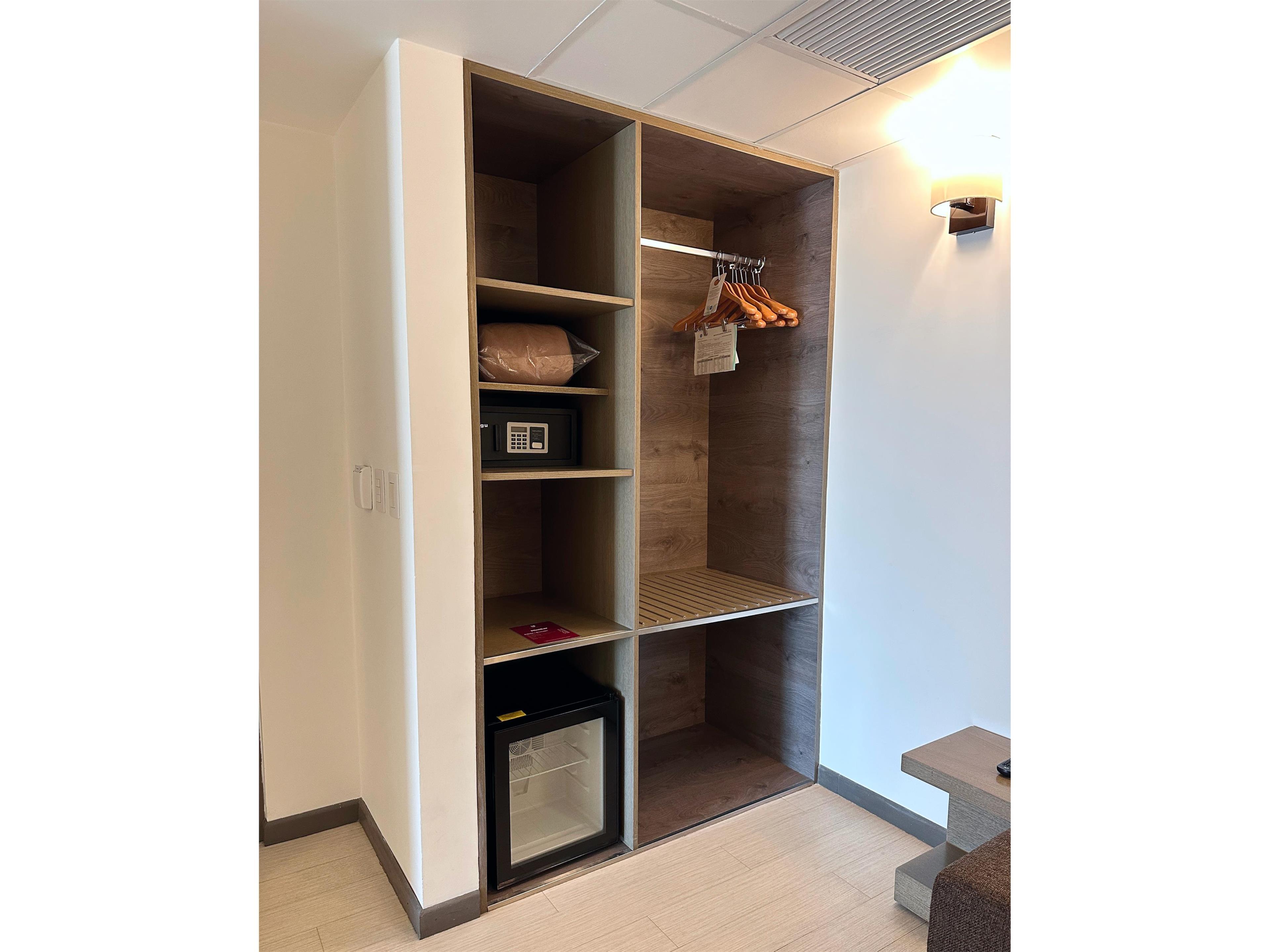 Suite Queen Size Bed