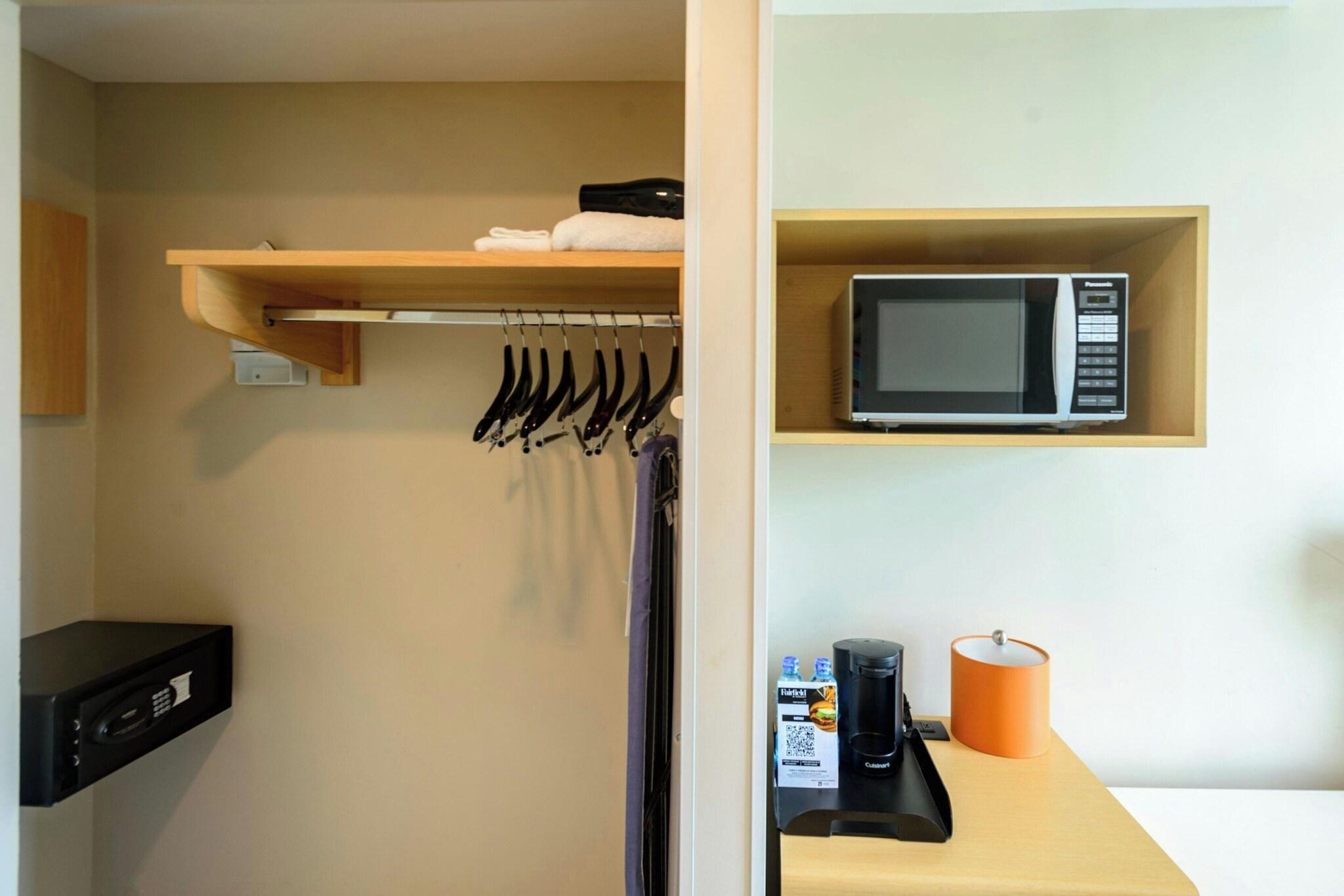 Studio Queen Size Bed