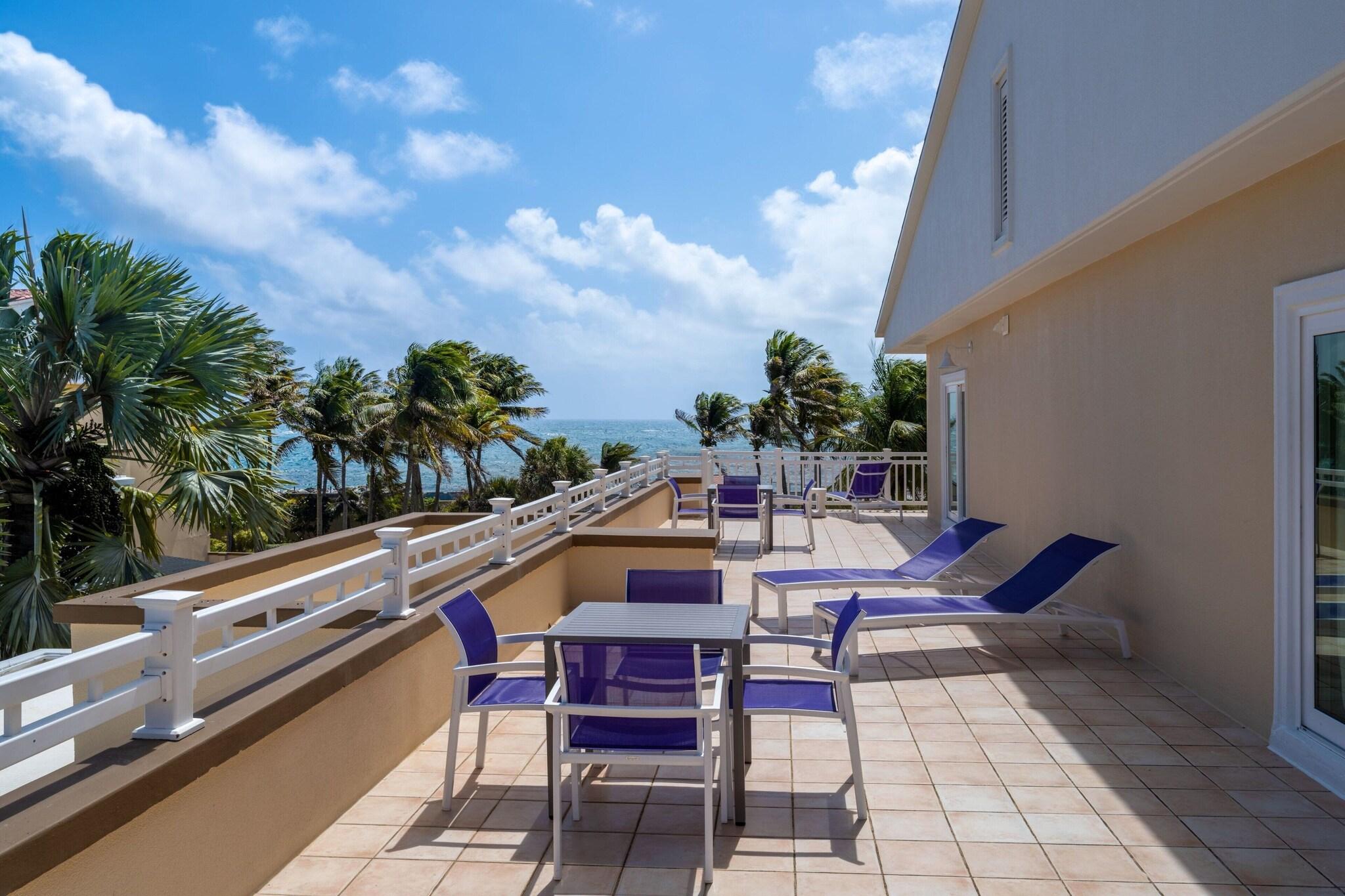 Villa Ocean View with Balcony