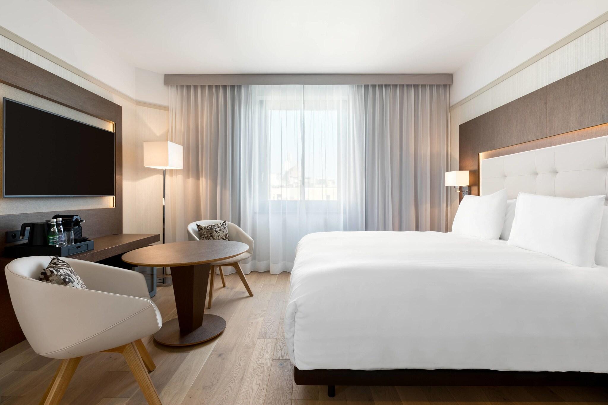 Double King Size Bed