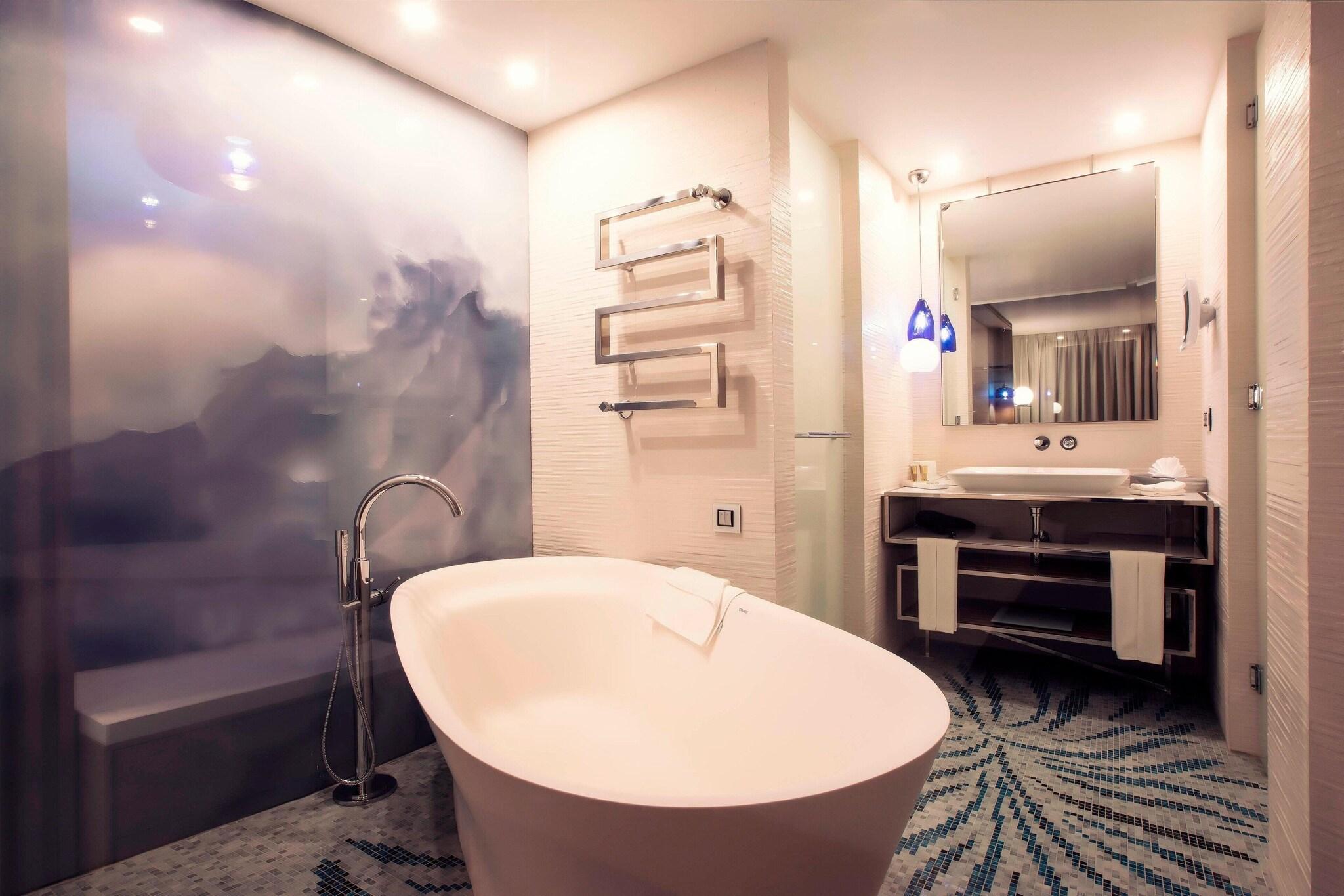 Double King Size Bed