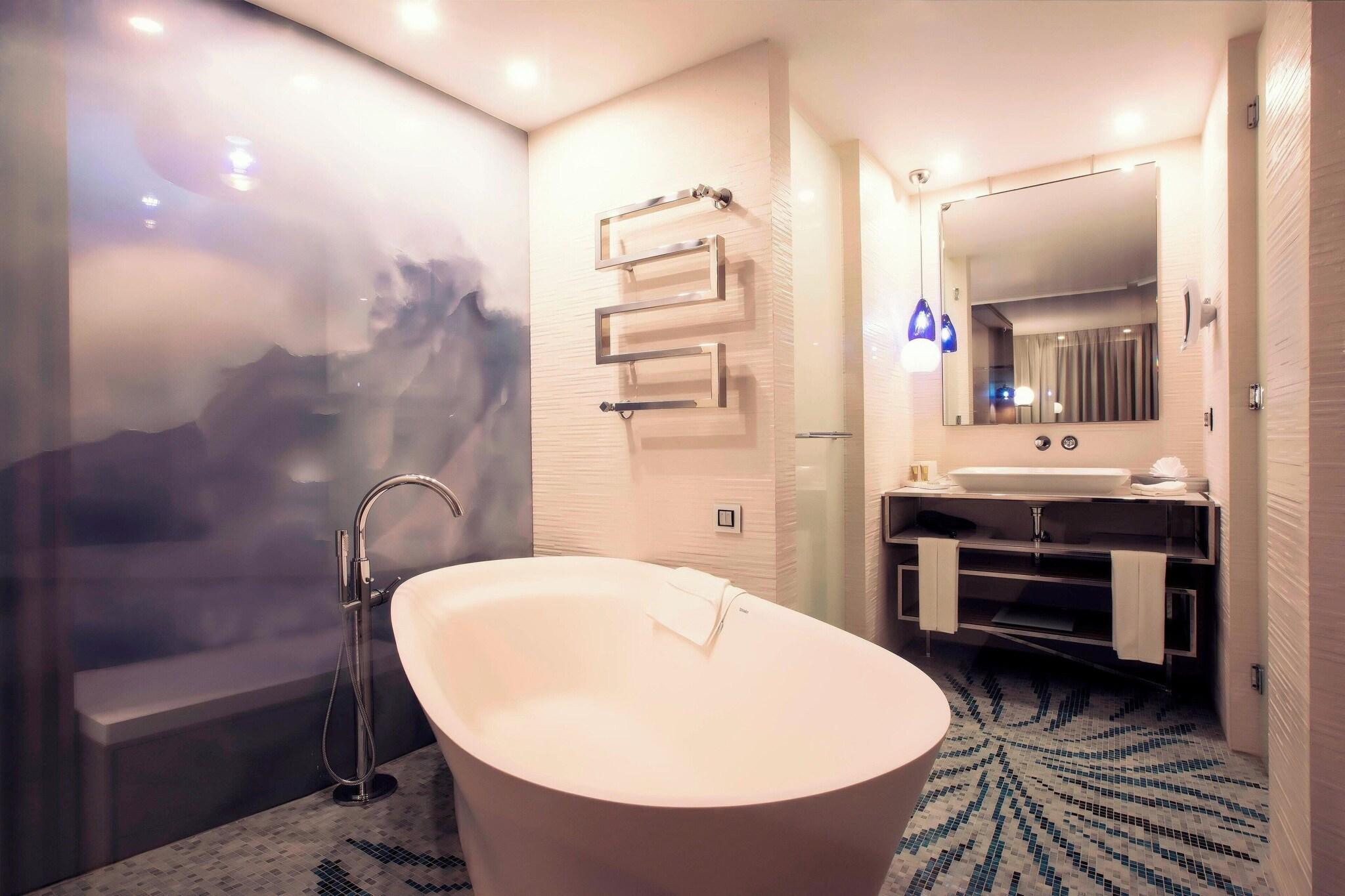 Double King Size Bed