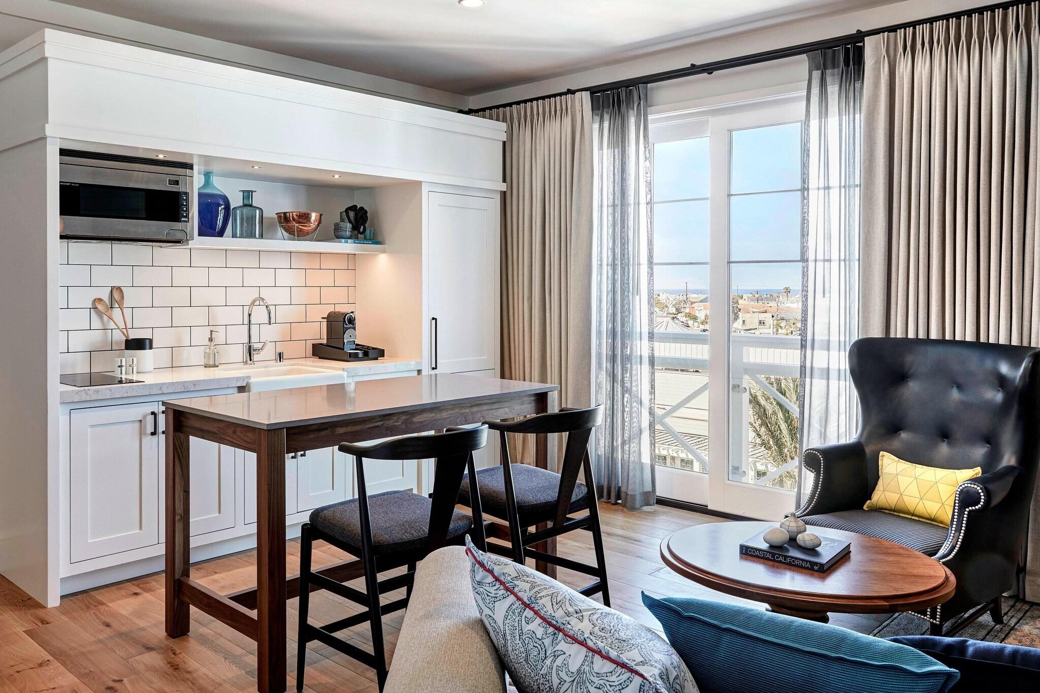 Suite Accessible with Views