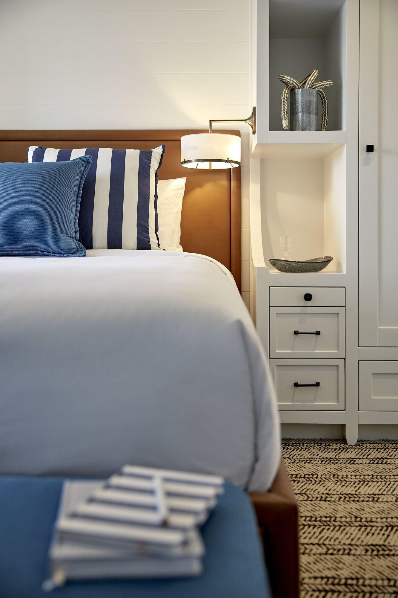 Double Accessible King Size Bed