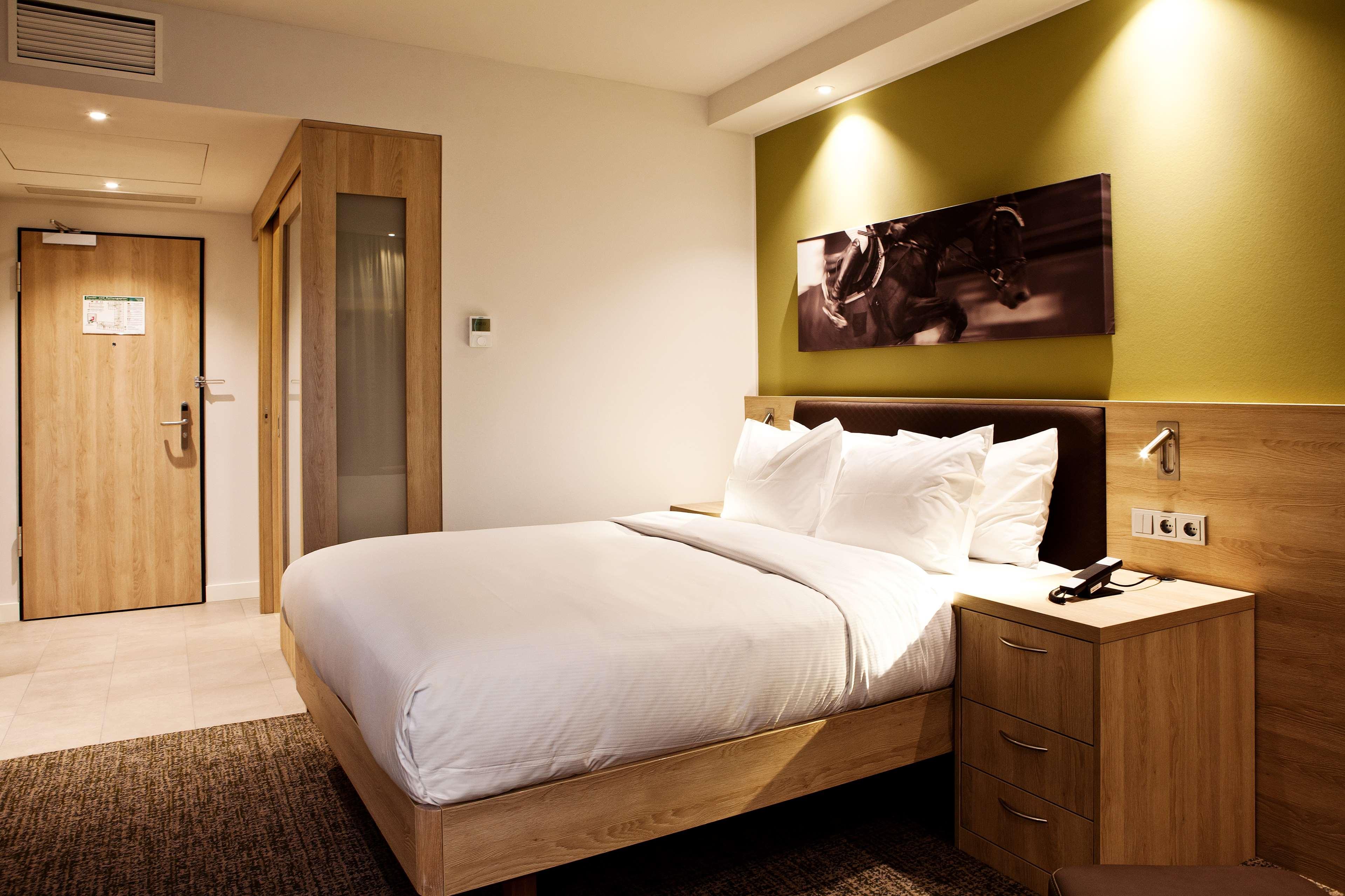 Double Queen Bed Non Smoking