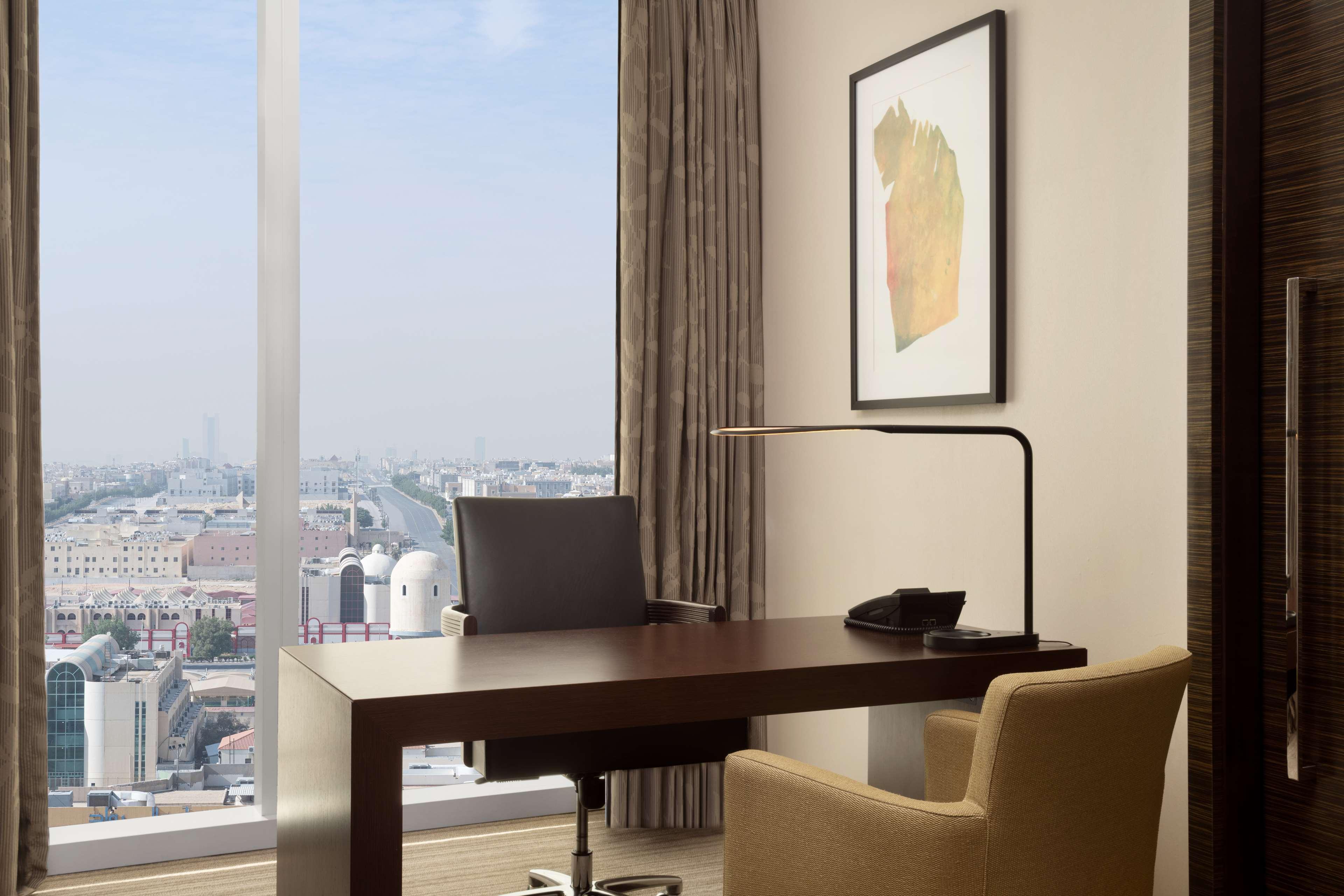 Suite Executive King Bed