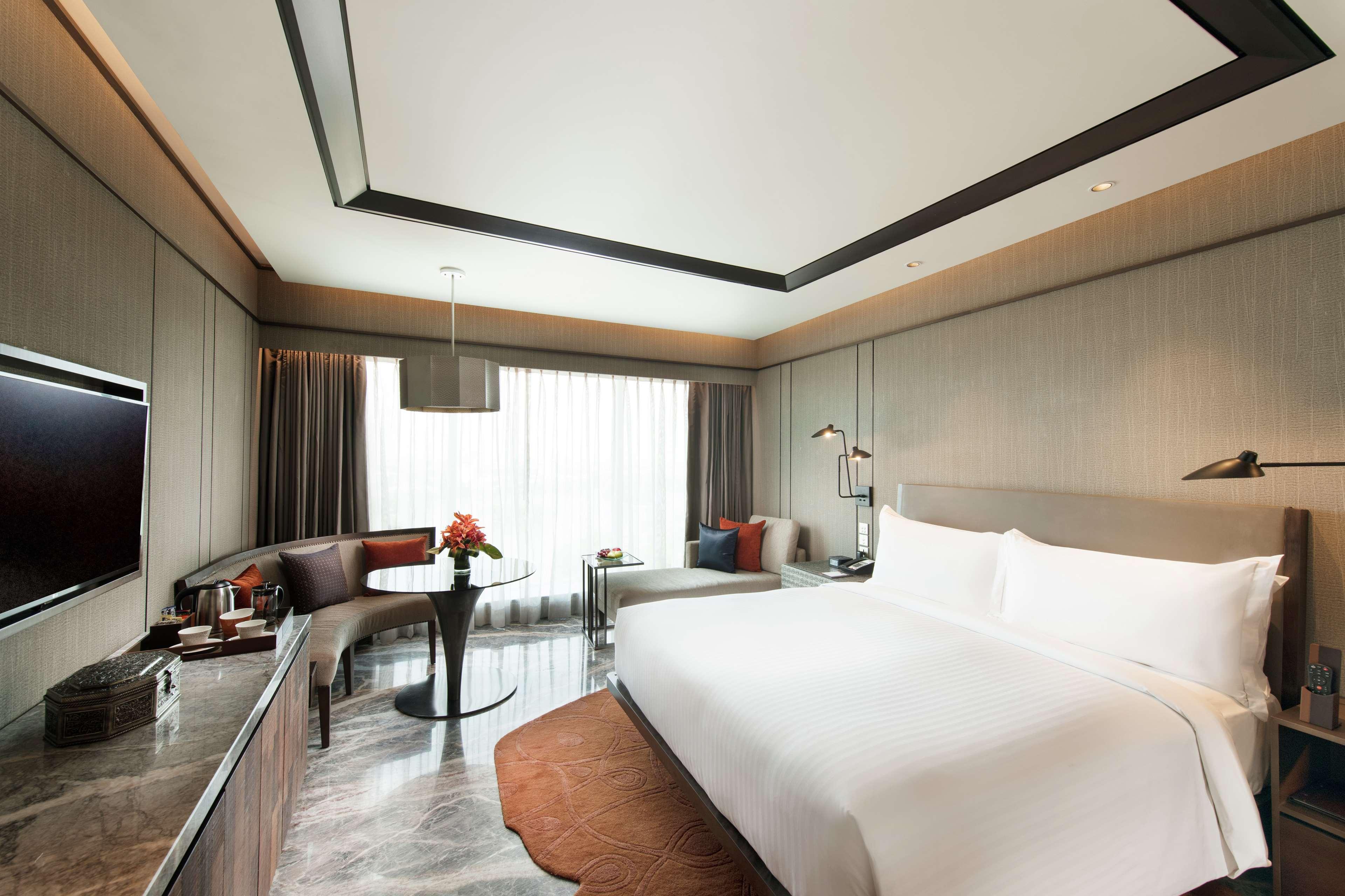 Double Accessible King Size Bed