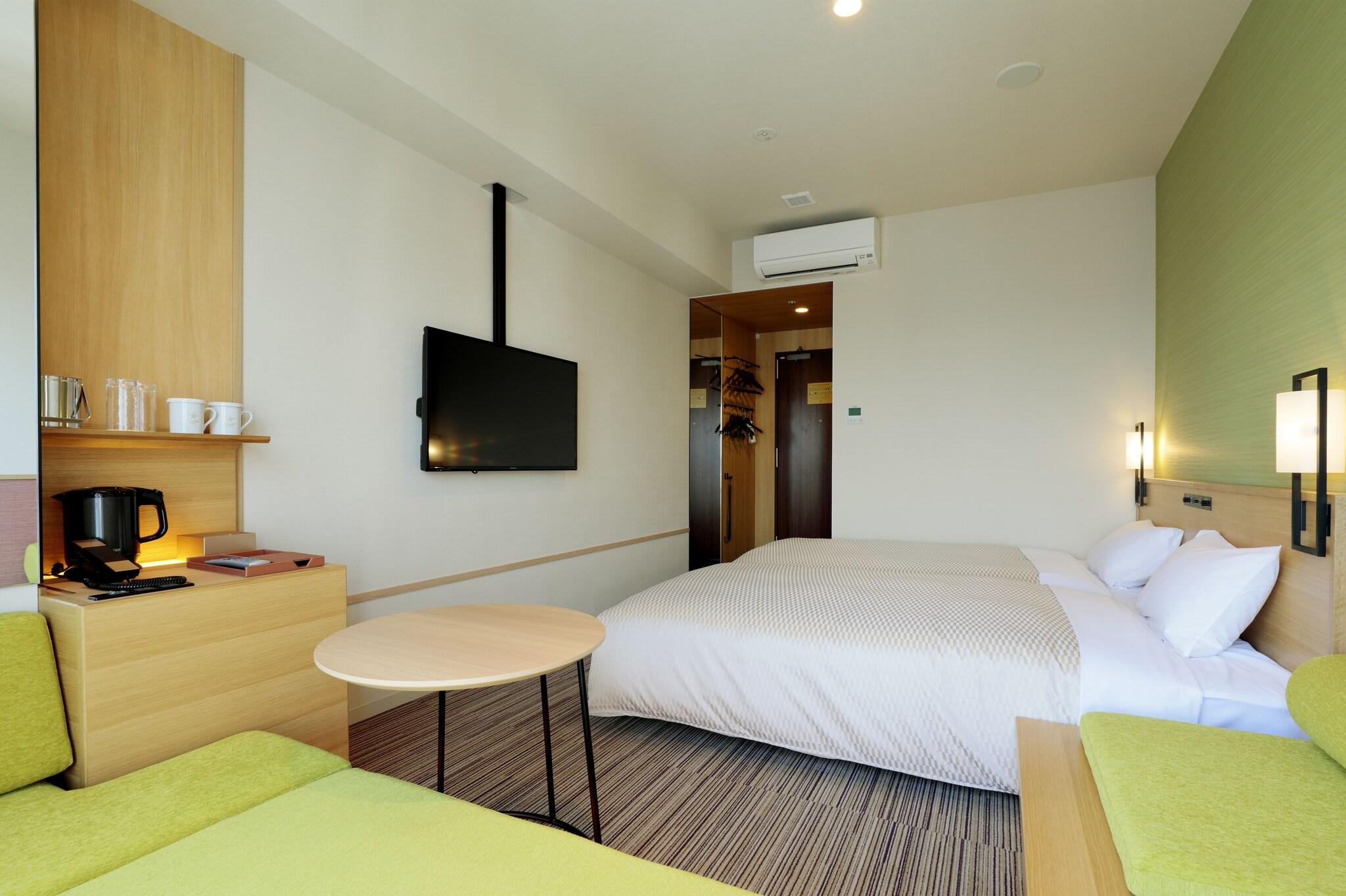 Twin Executive City View