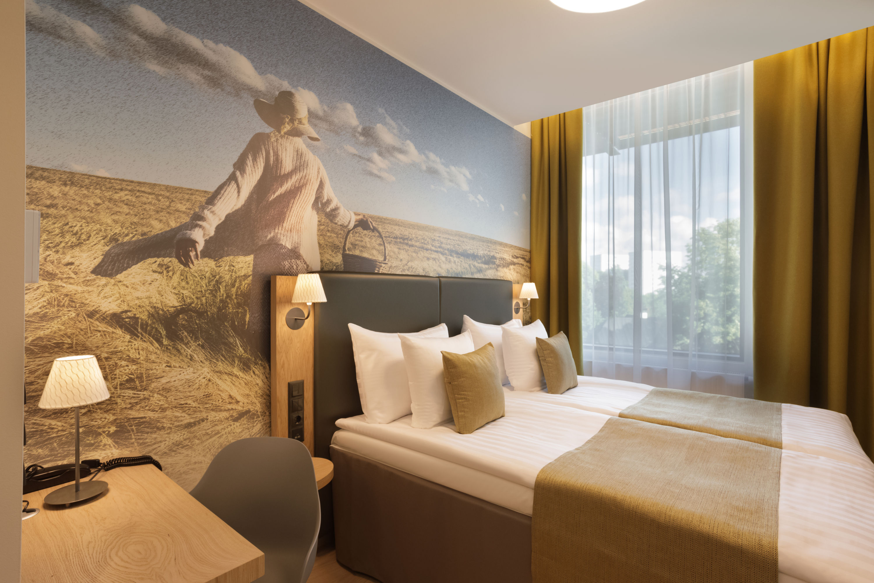 Double or Twin Standard