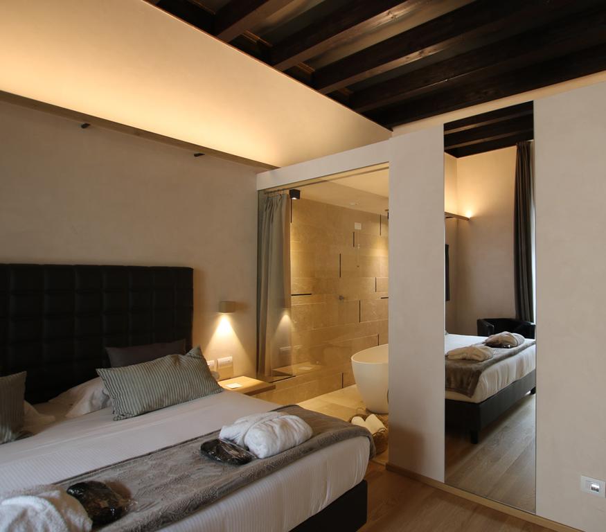 Junior Suite with Balcony