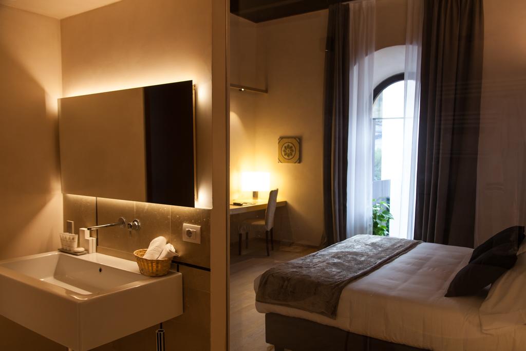 Junior Suite with Balcony