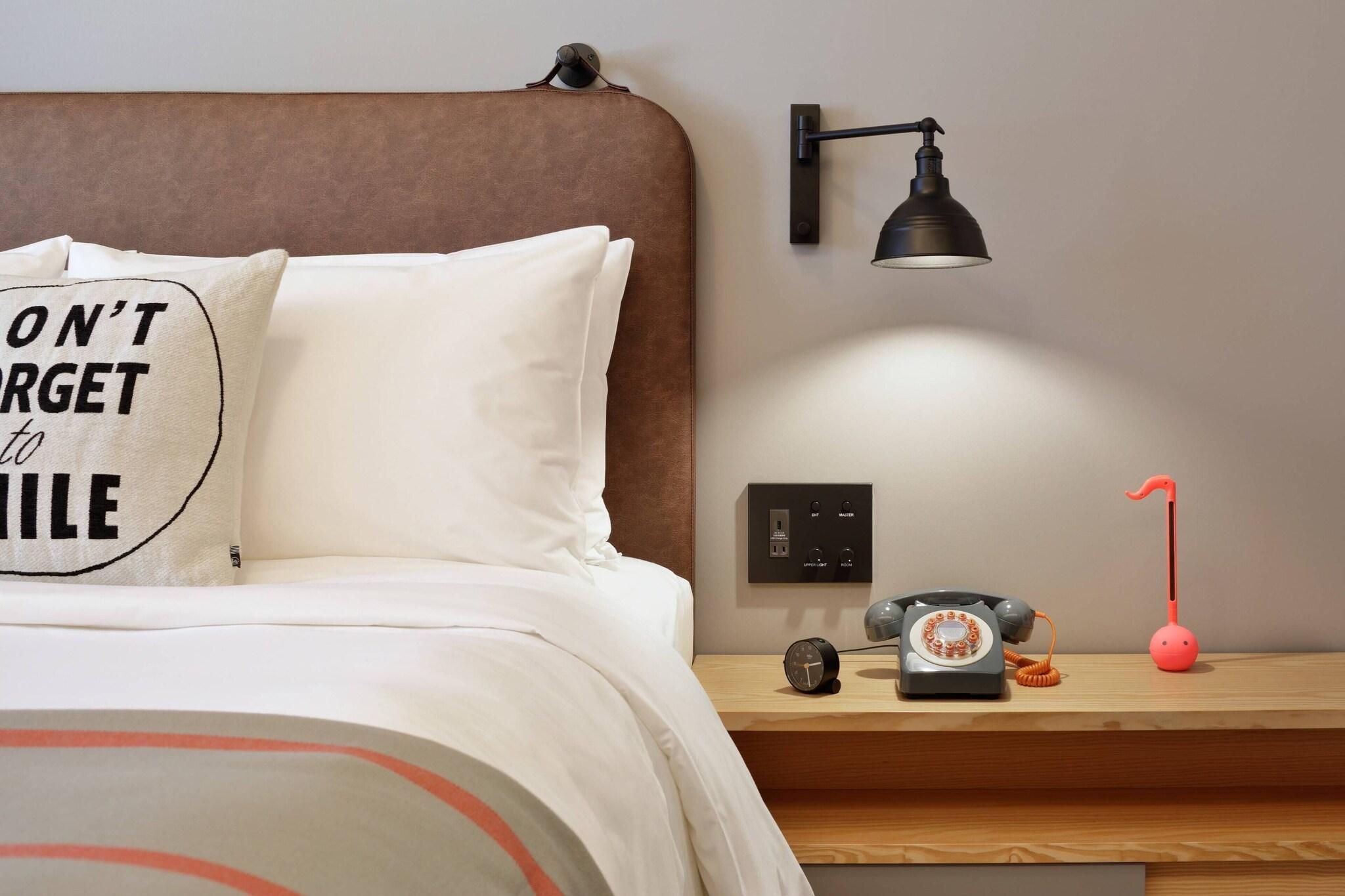 Double Queen Size Bed