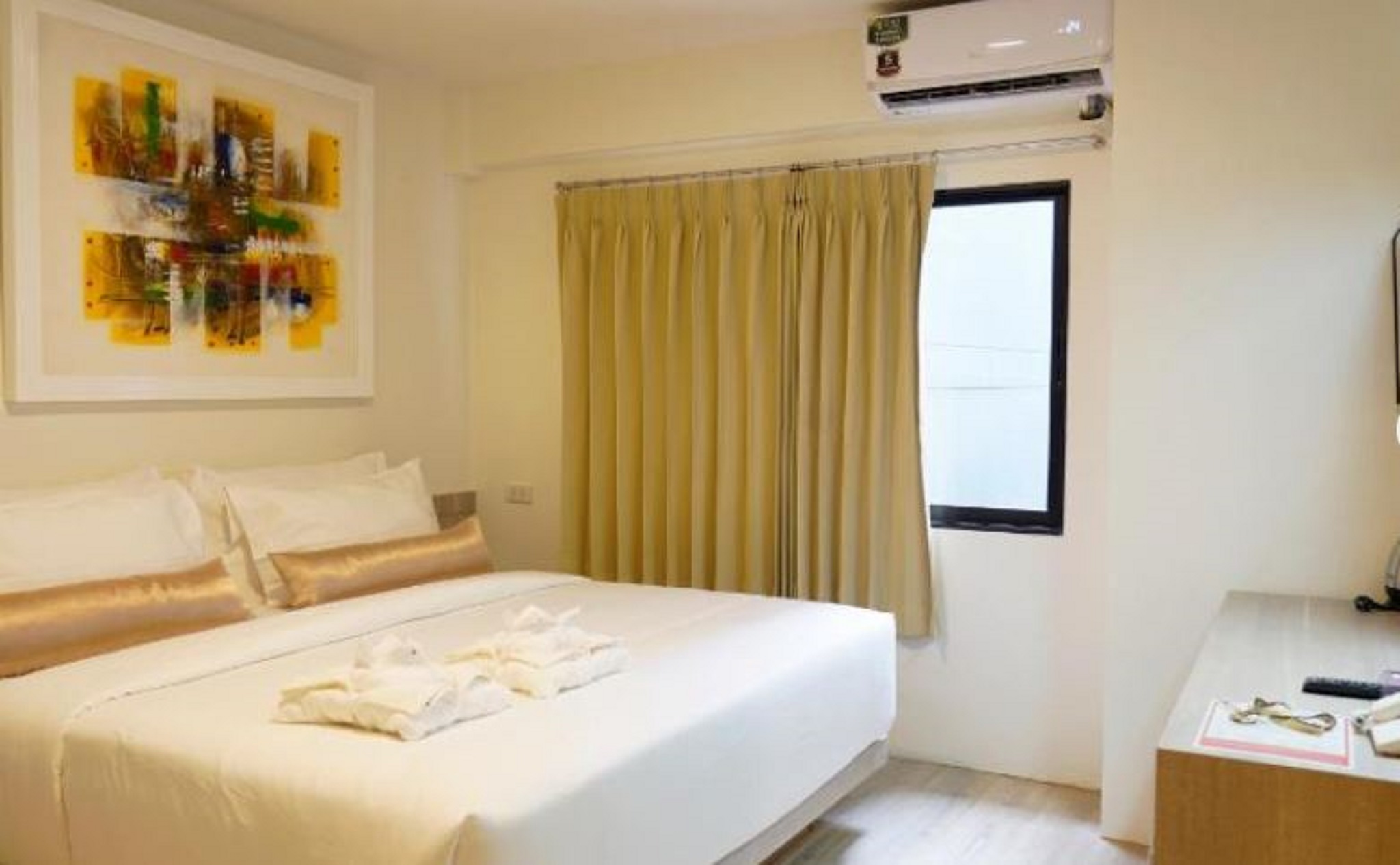 Double or Twin Standard