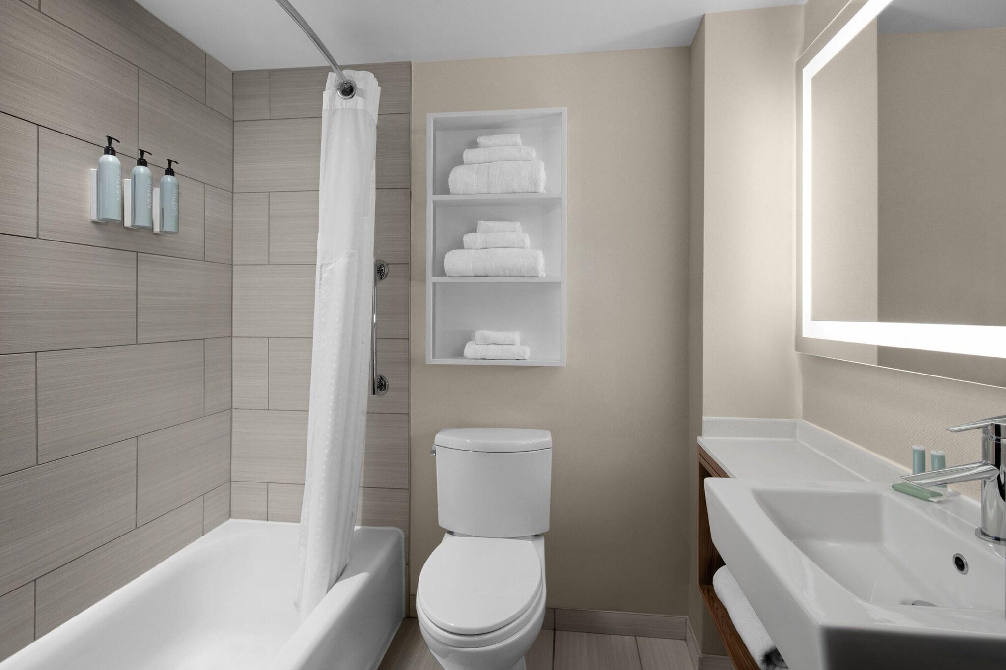 Studio Two Double Beds