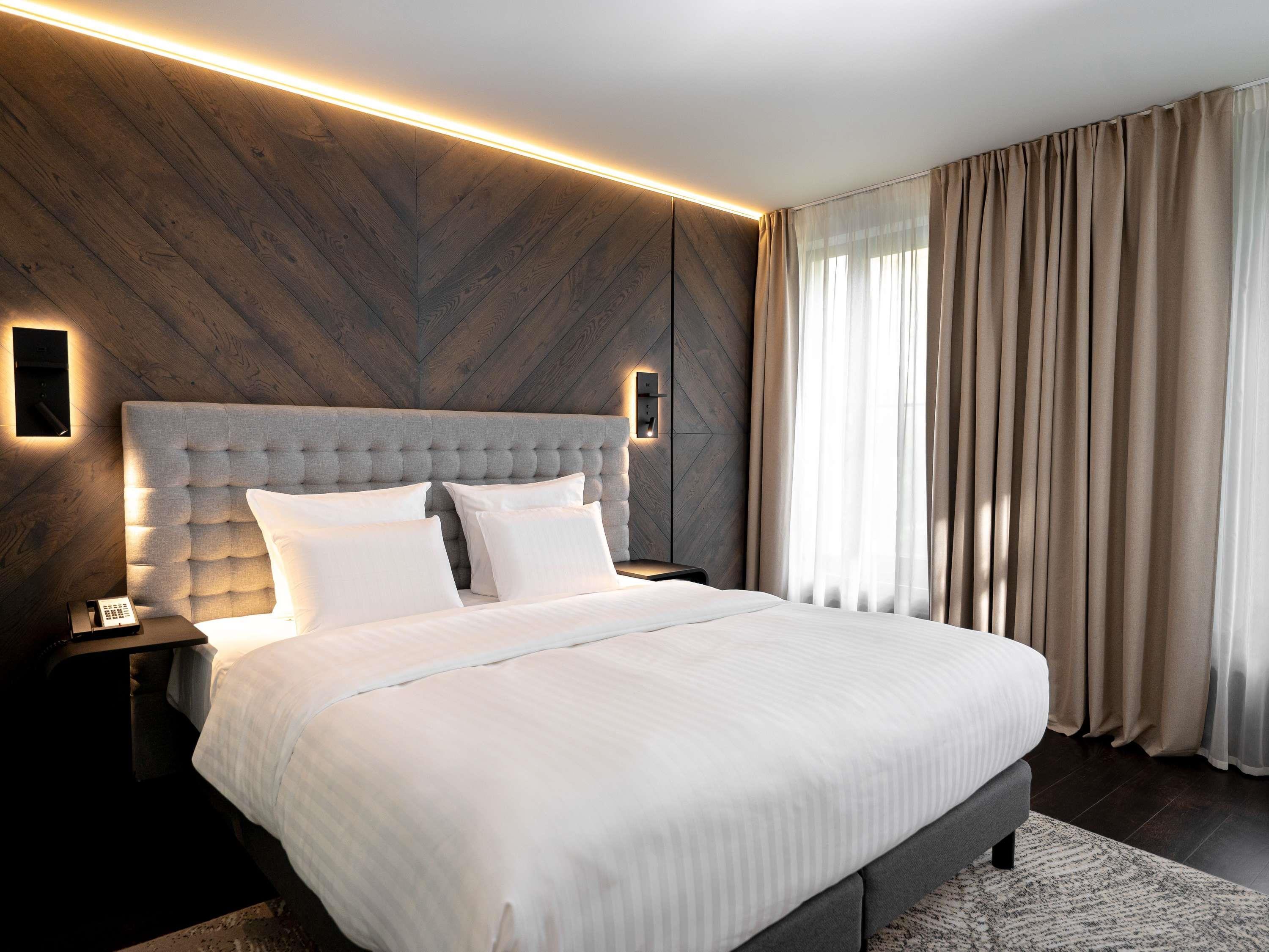 Double Superior King Bed