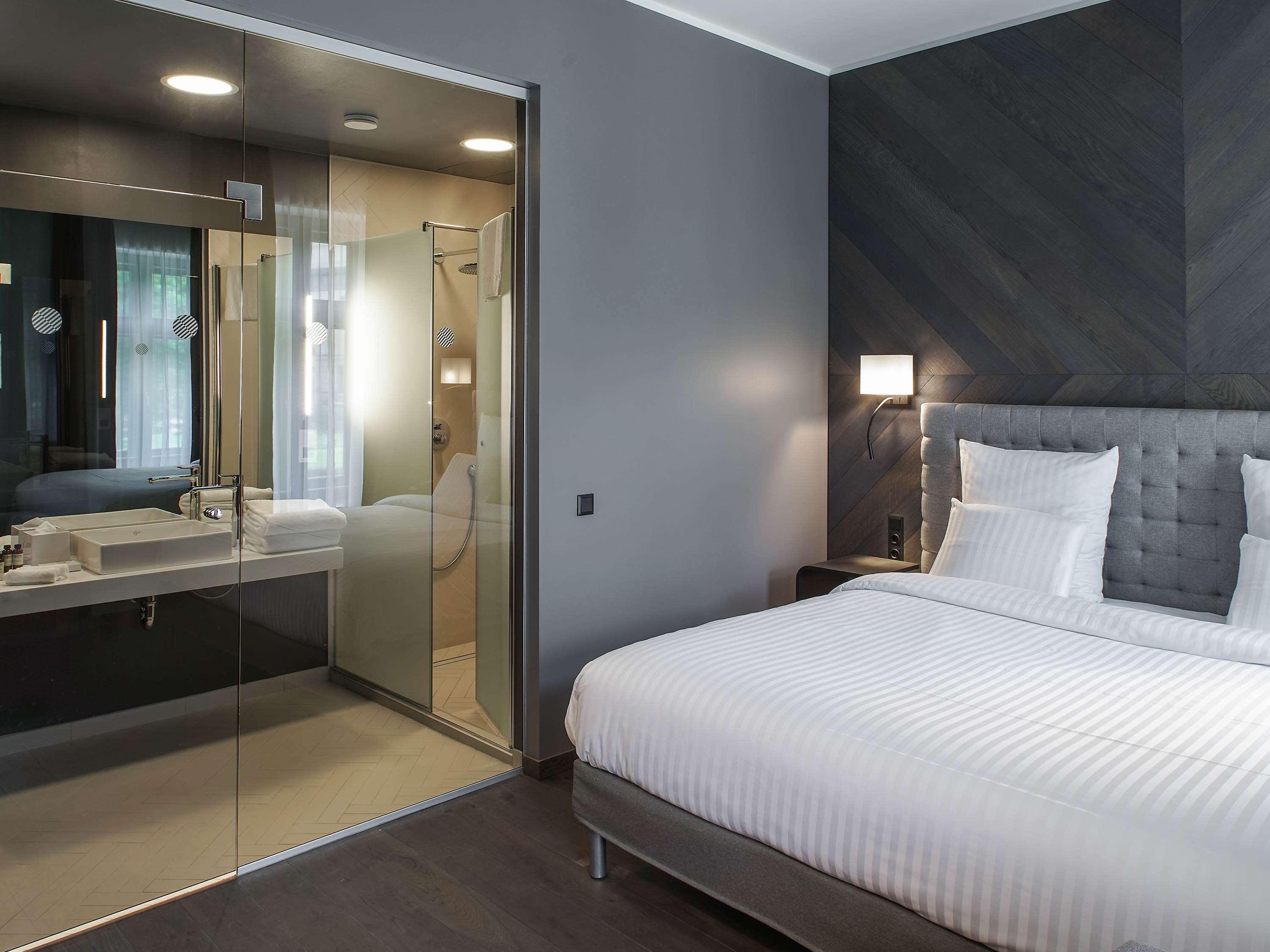 Double Deluxe Premium