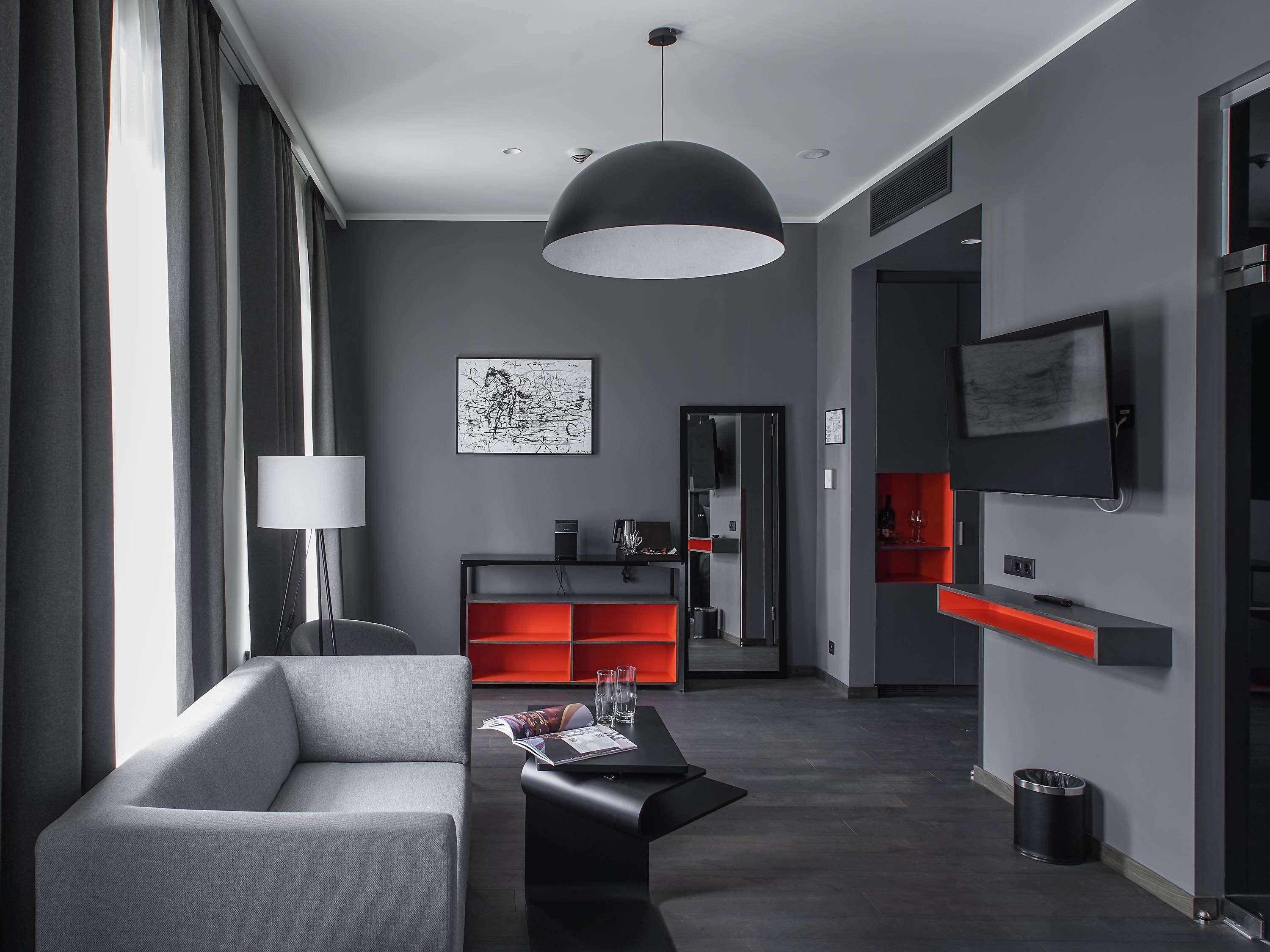 Double Deluxe King Bed