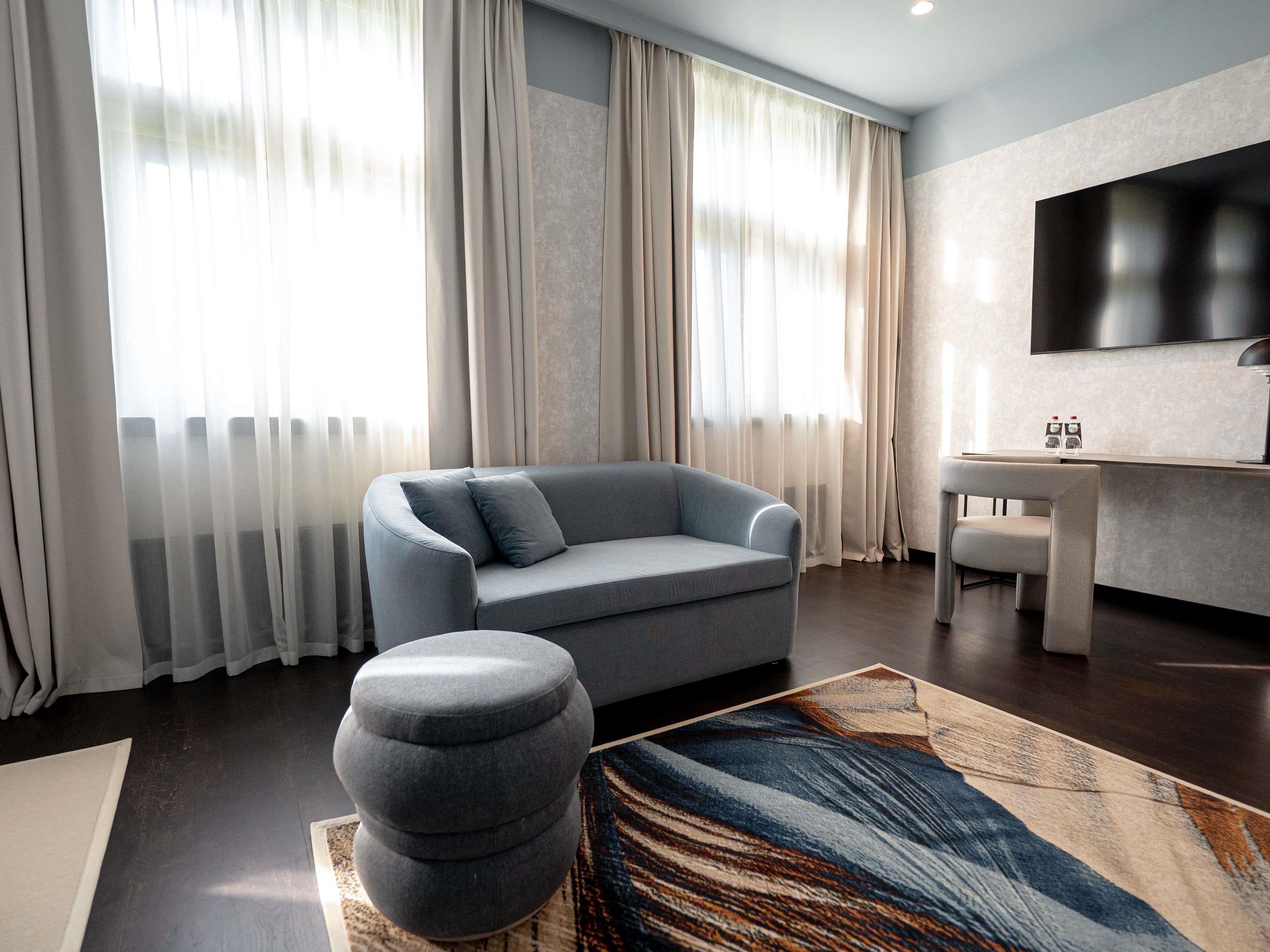 Double Deluxe Premium