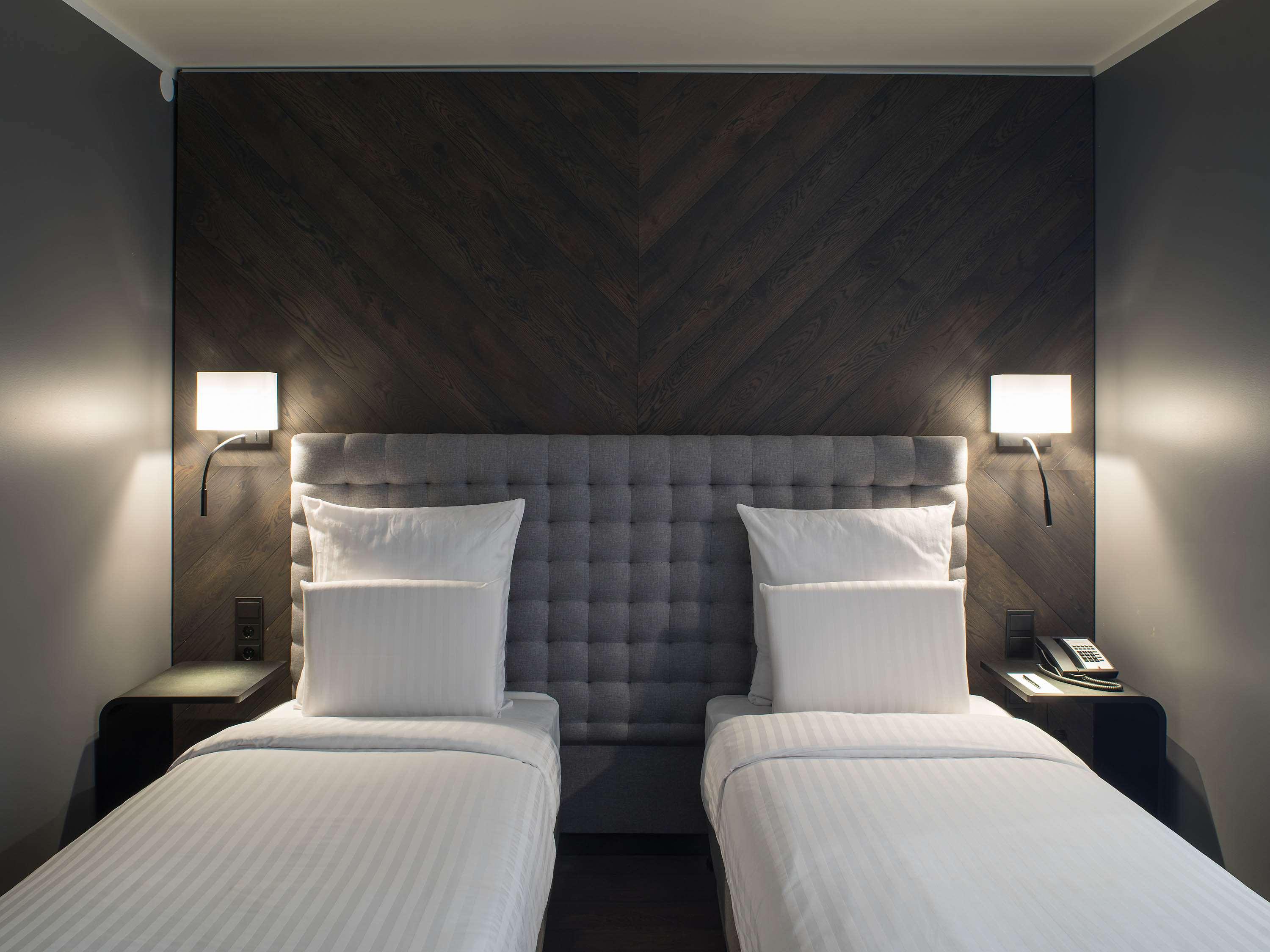 Double Deluxe King Bed