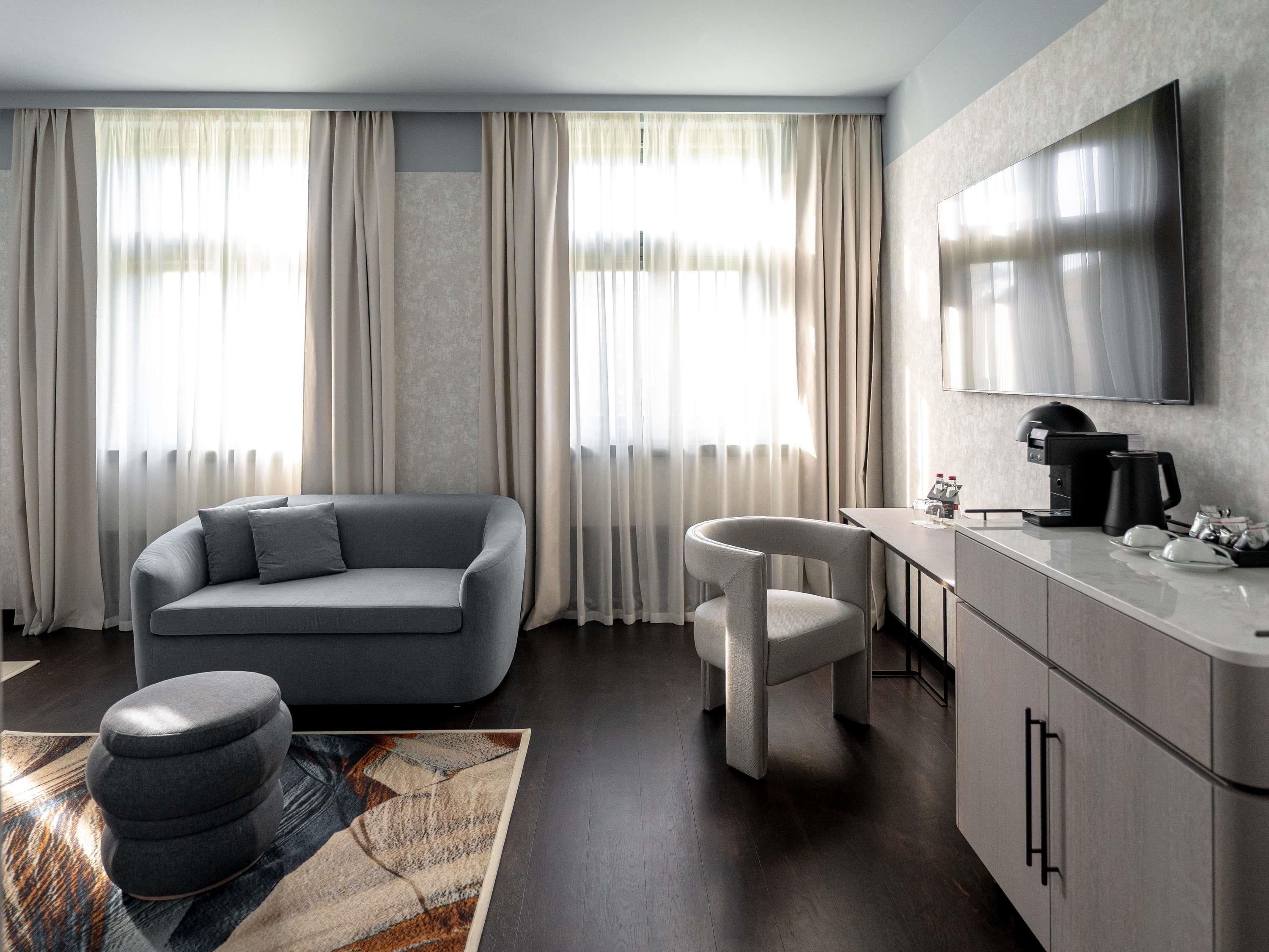 Double Deluxe Premium