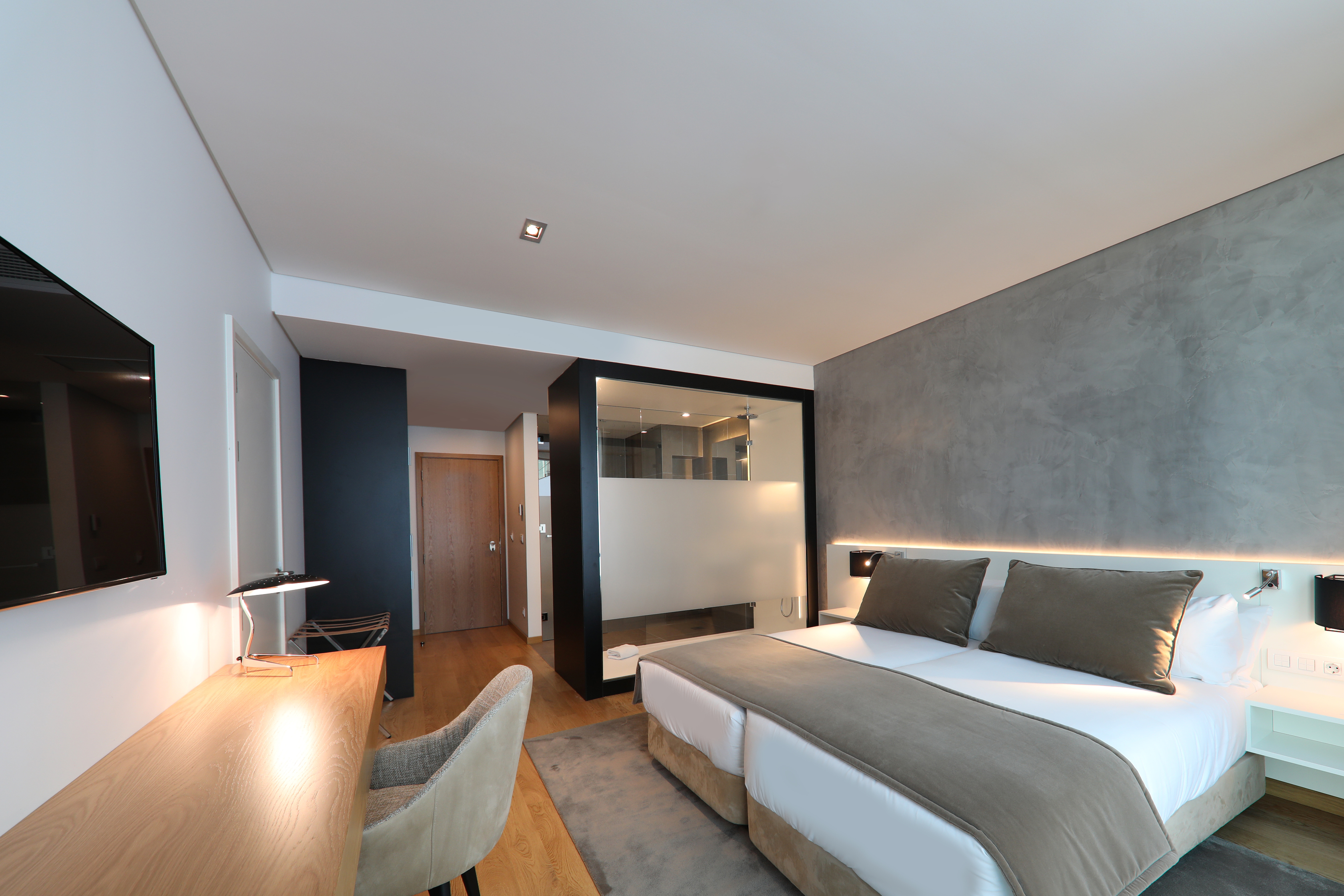 Double Single Pool View