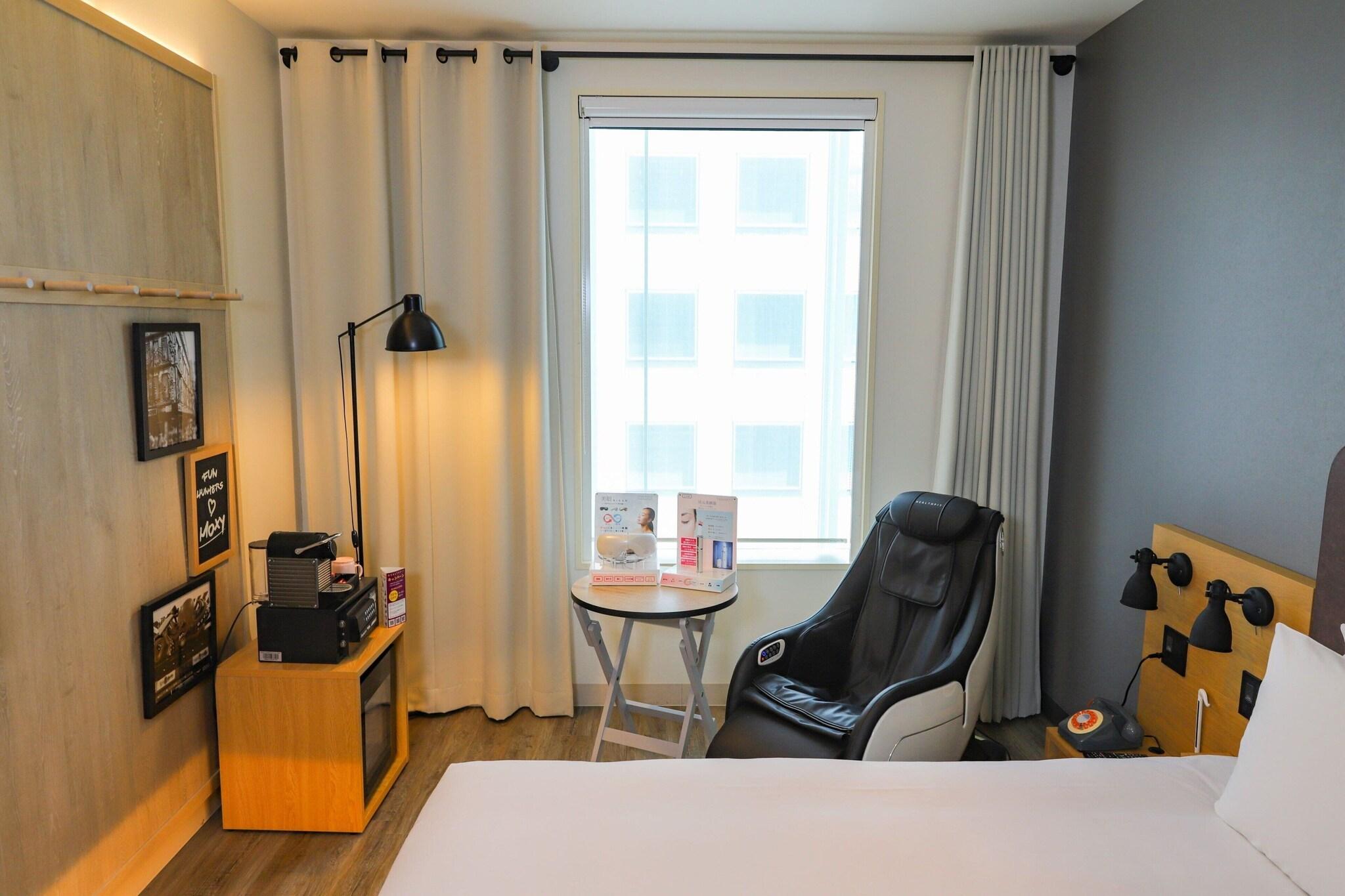 Double King Size Bed