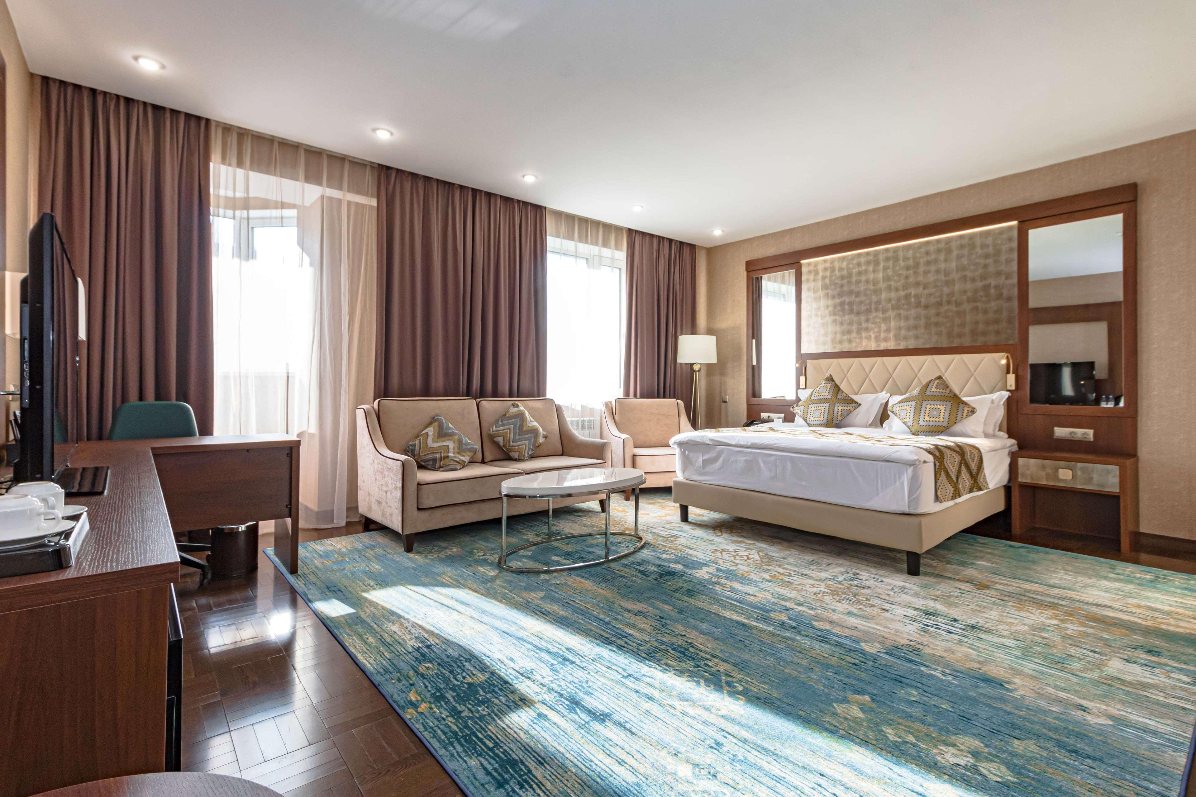 Junior Suite King Bed Non Smoking