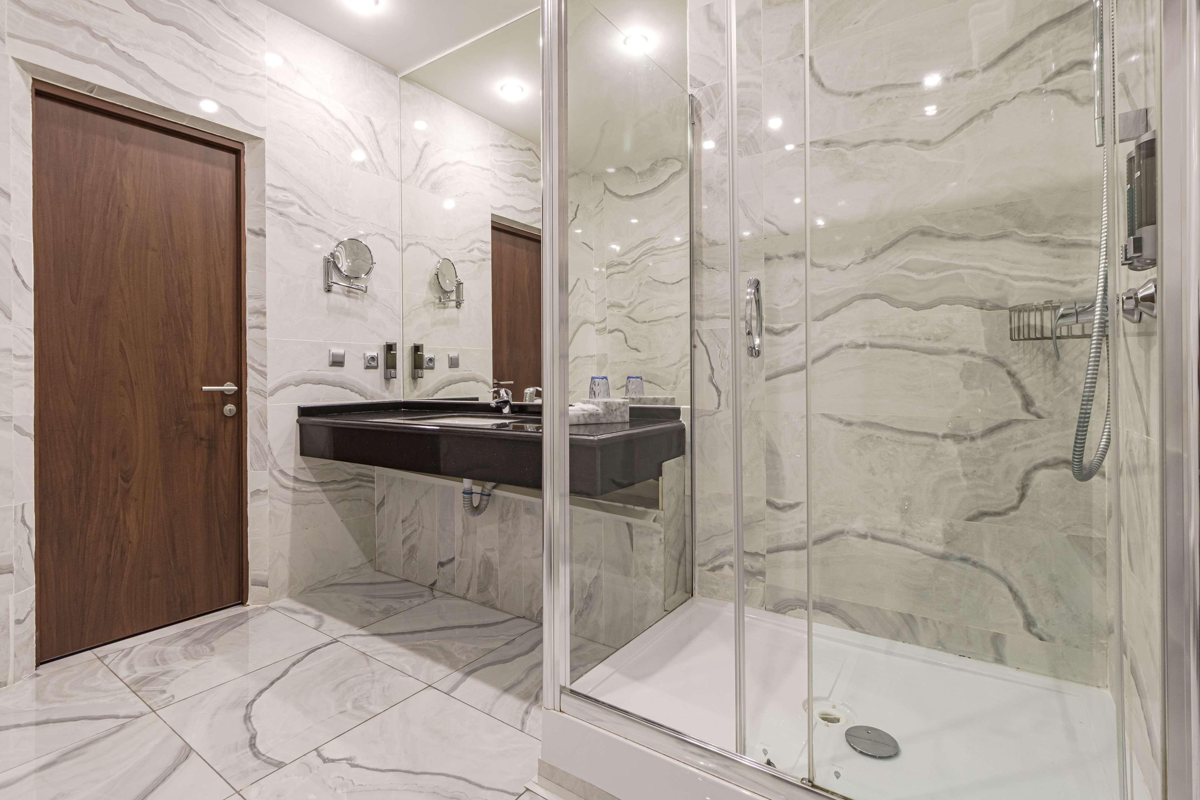 Double Premium King Bed