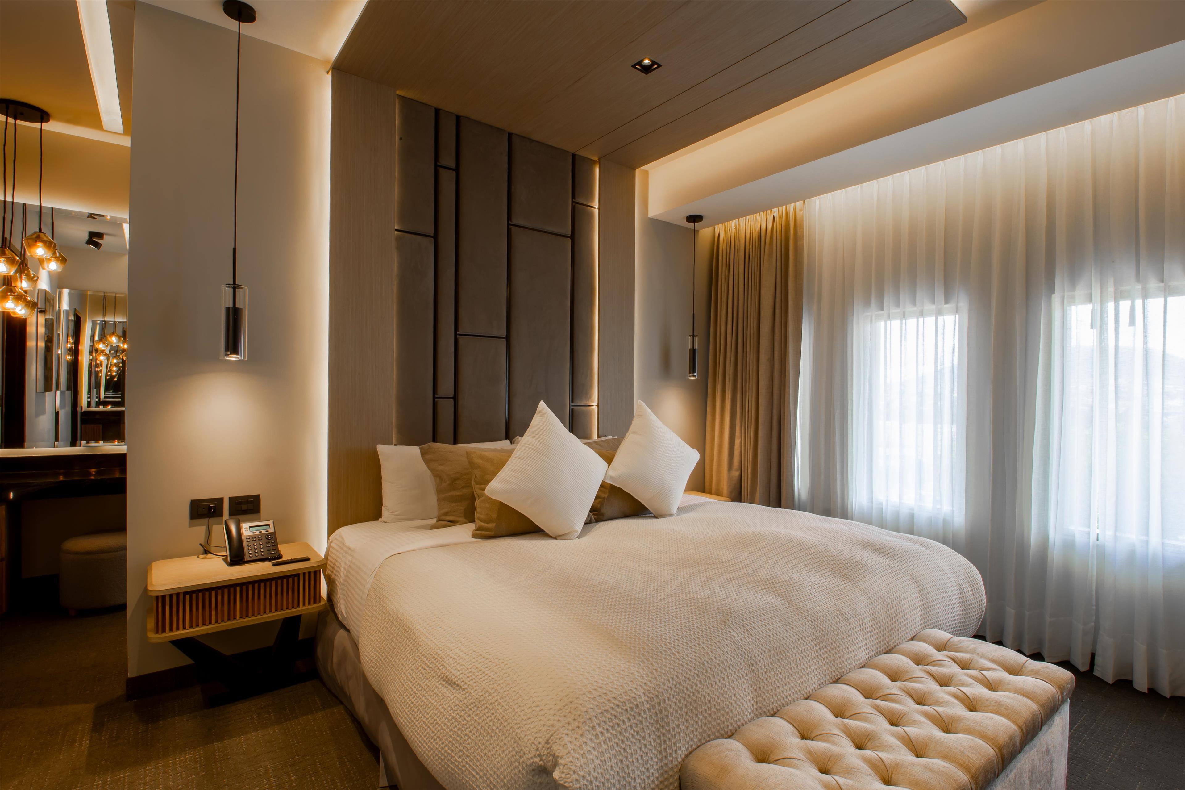 Suite King Bed Non Smoking