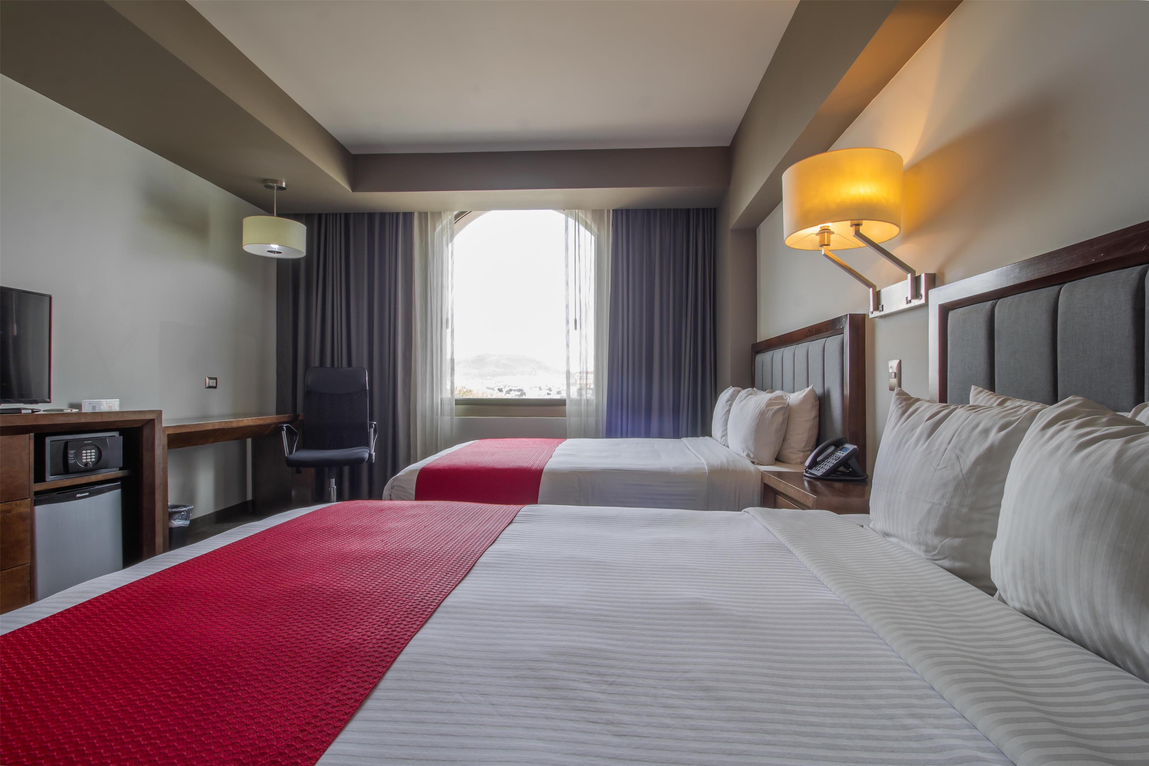 Quadruple Two Queen Beds Non Smoking