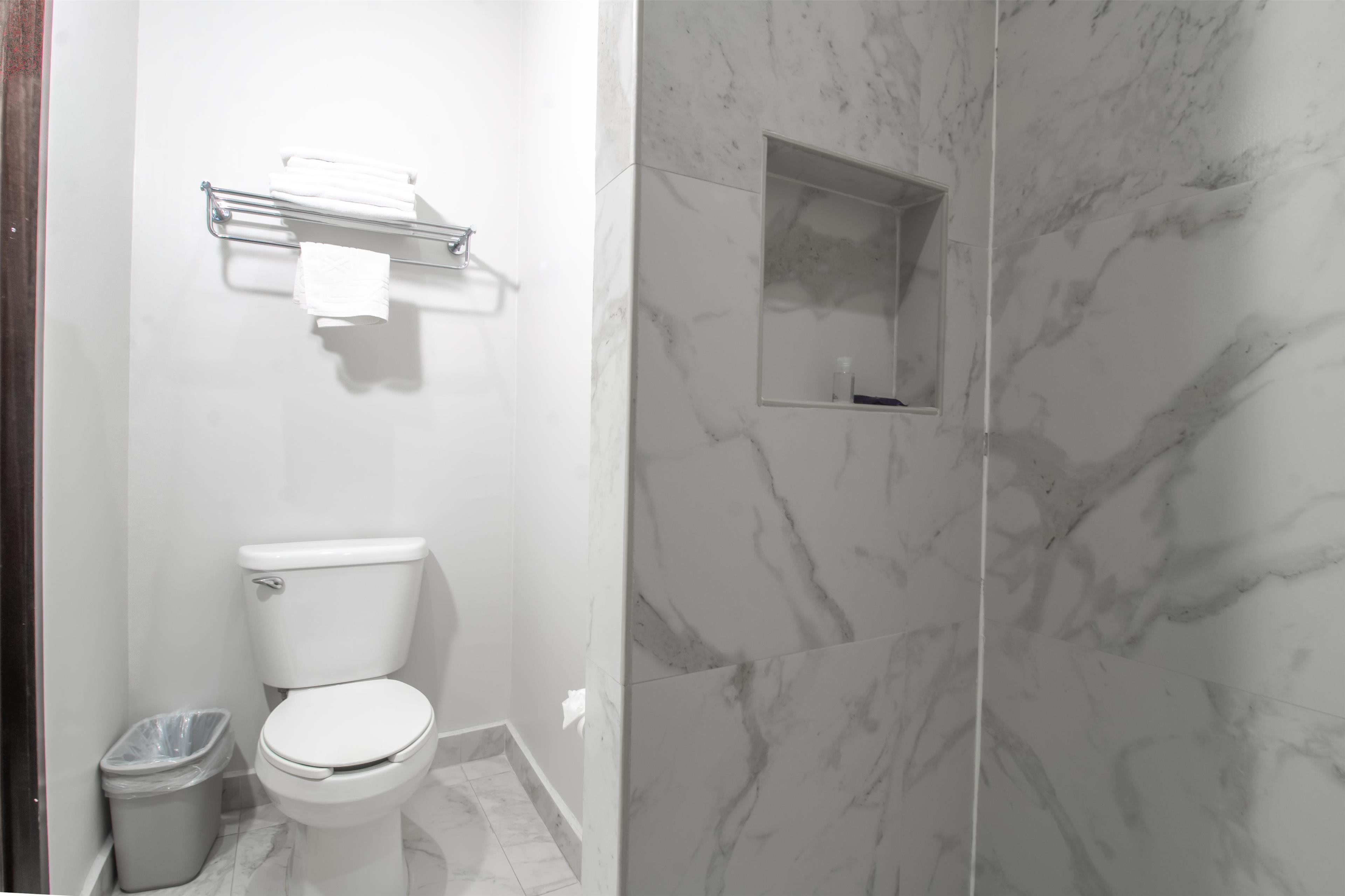 Double King Bed Non Smoking