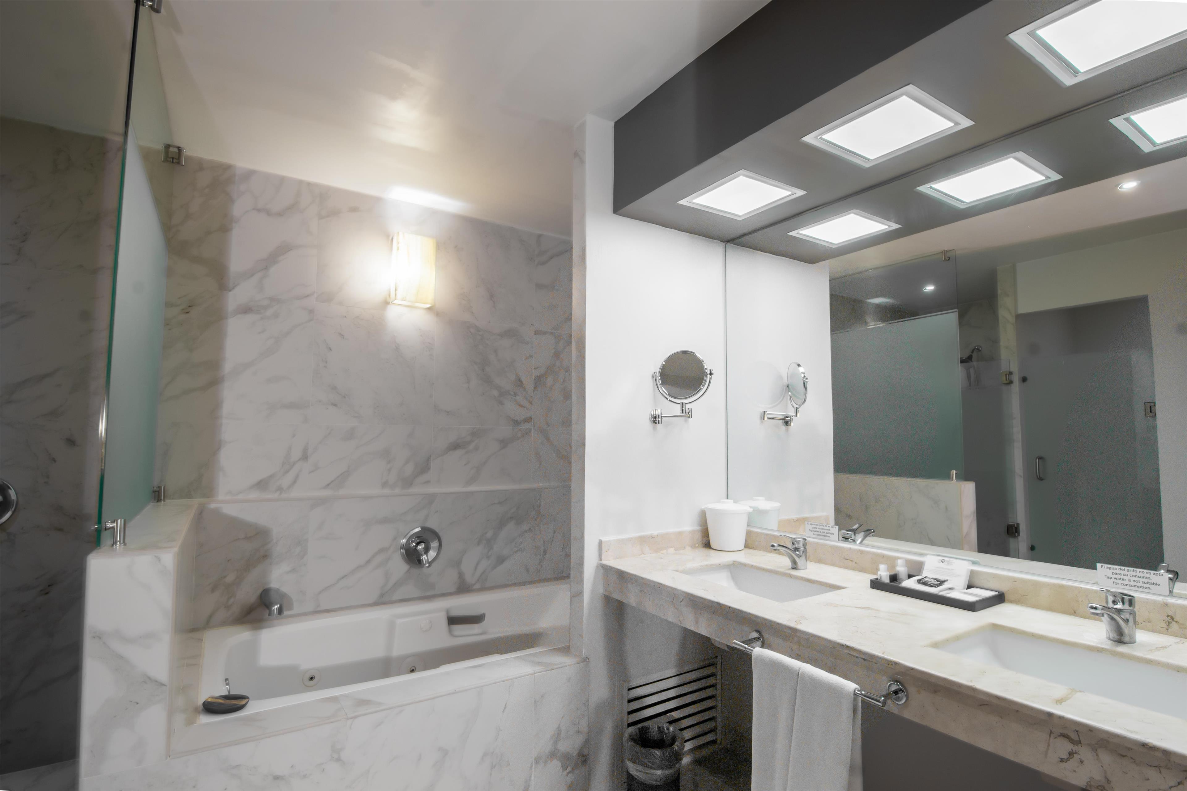 Suite Executive King Bed