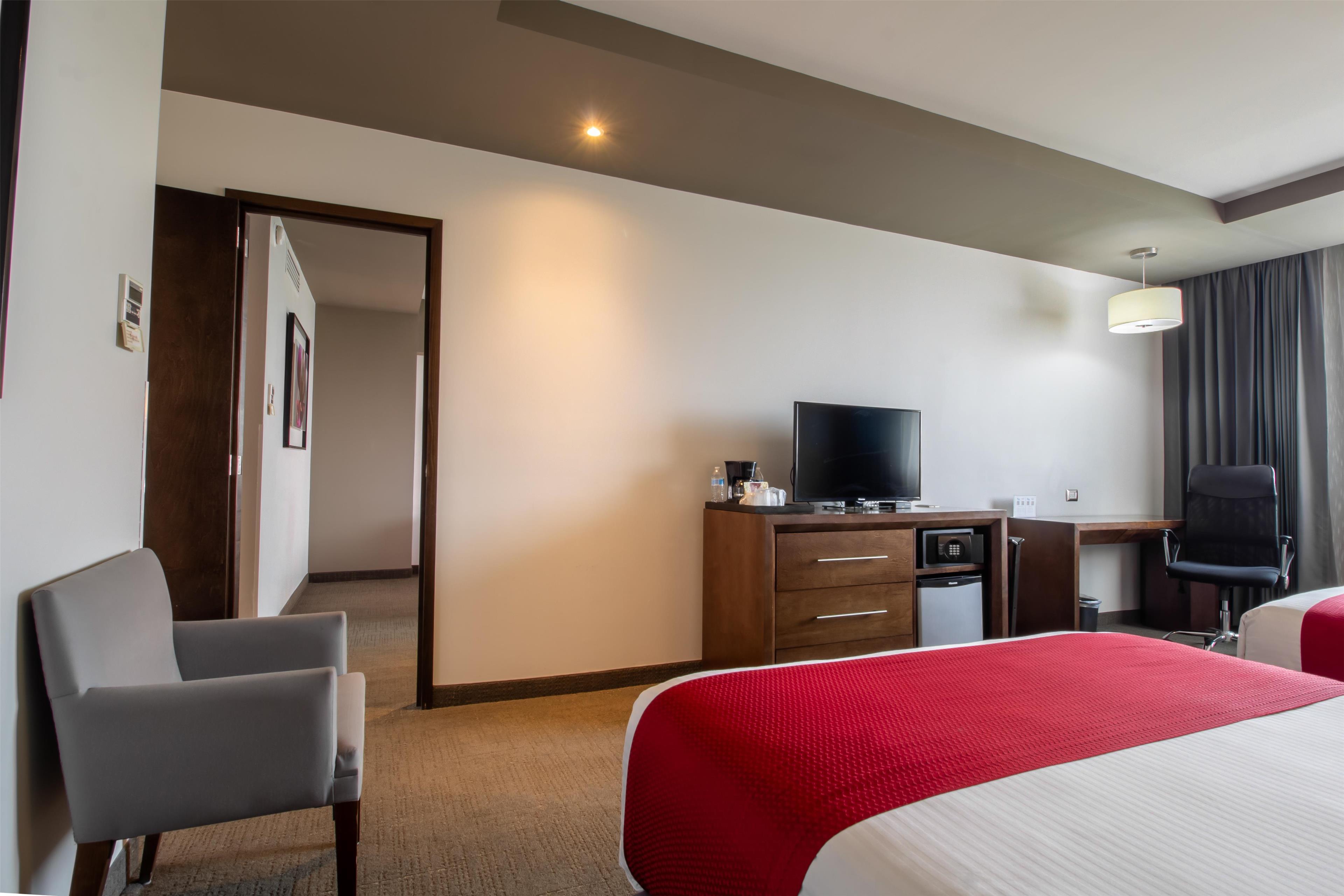 Quadruple Two Queen Beds