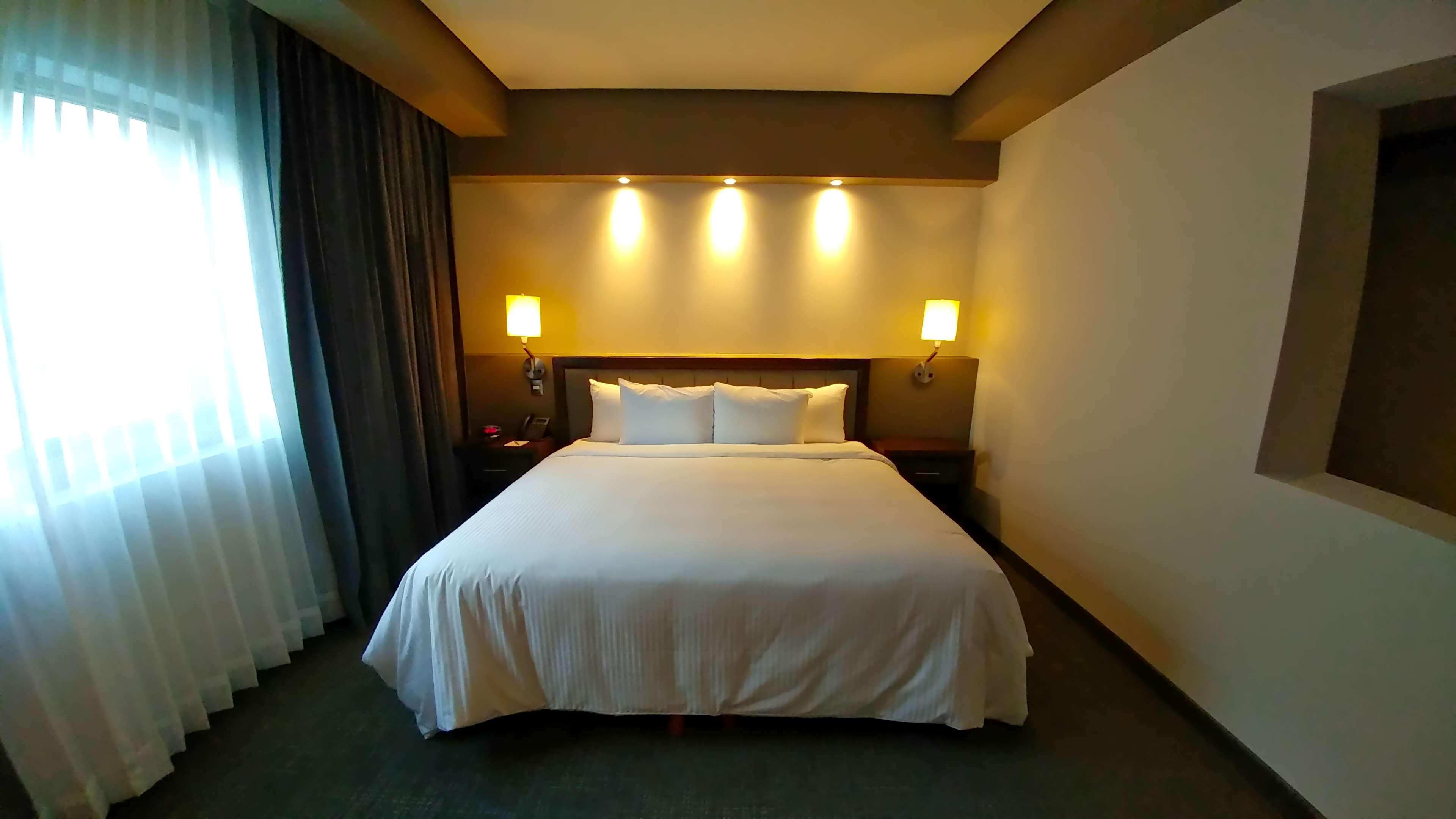 Suite Executive King Bed